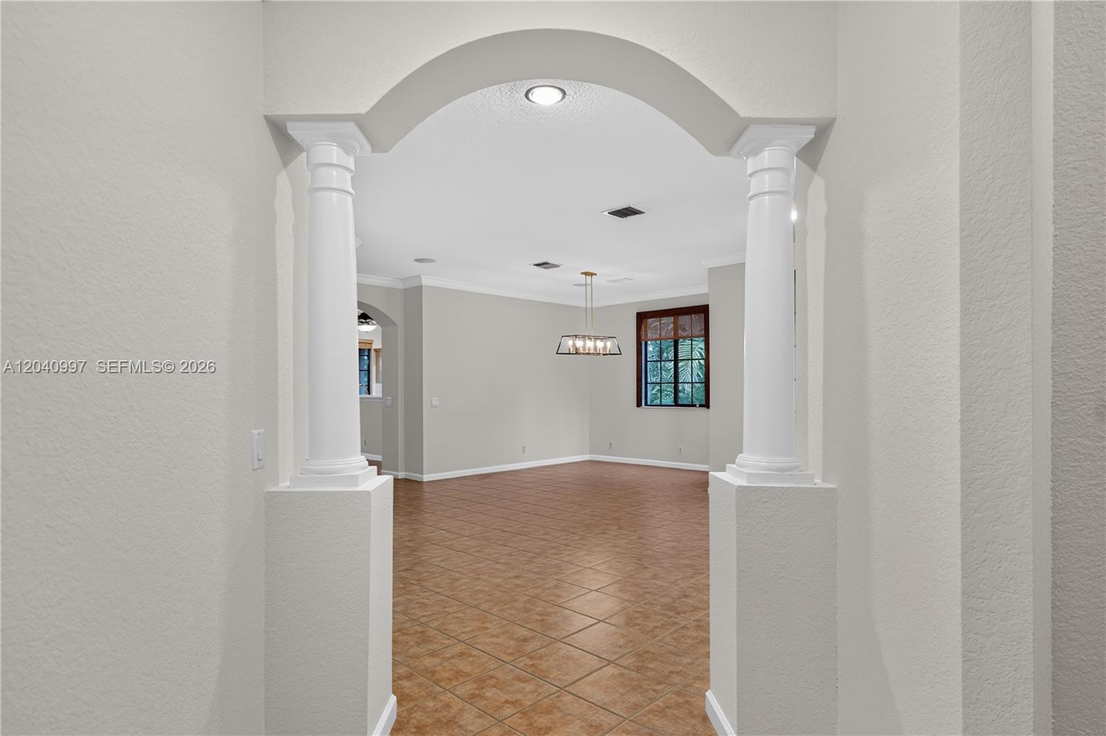 2767 Kinsington Circle 8-4 Property Photo 5
