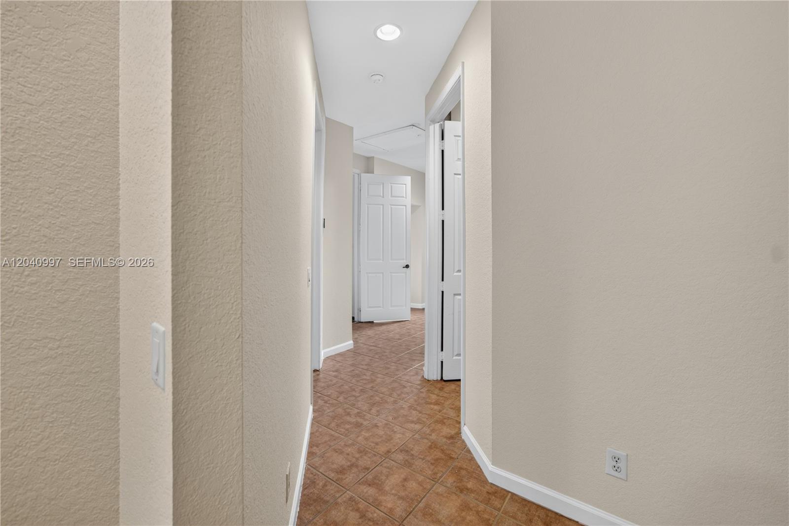 2767 Kinsington Circle 8-4 Property Photo 18