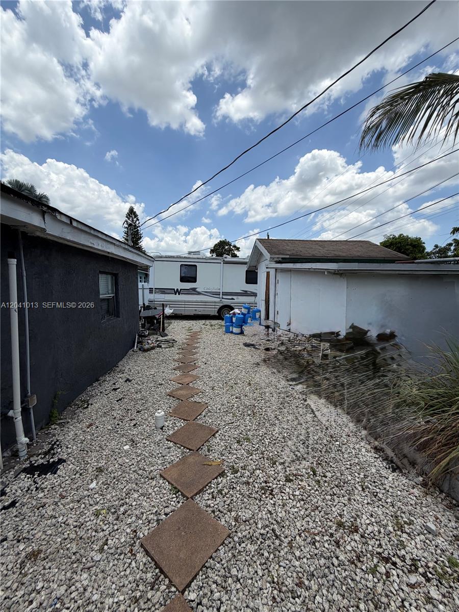 2300 Sw 43rd Avenue Property Photo 23