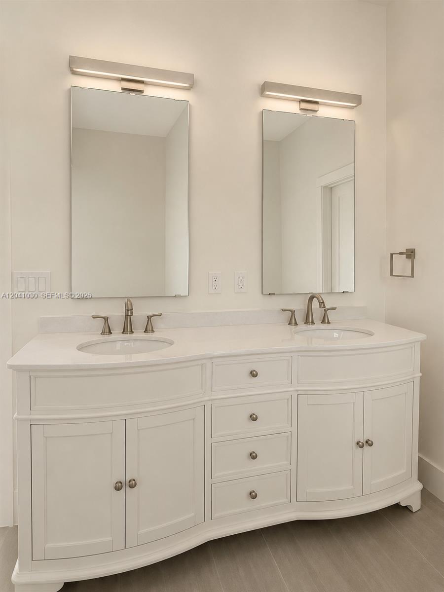 536 Lincoln Property Photo 12