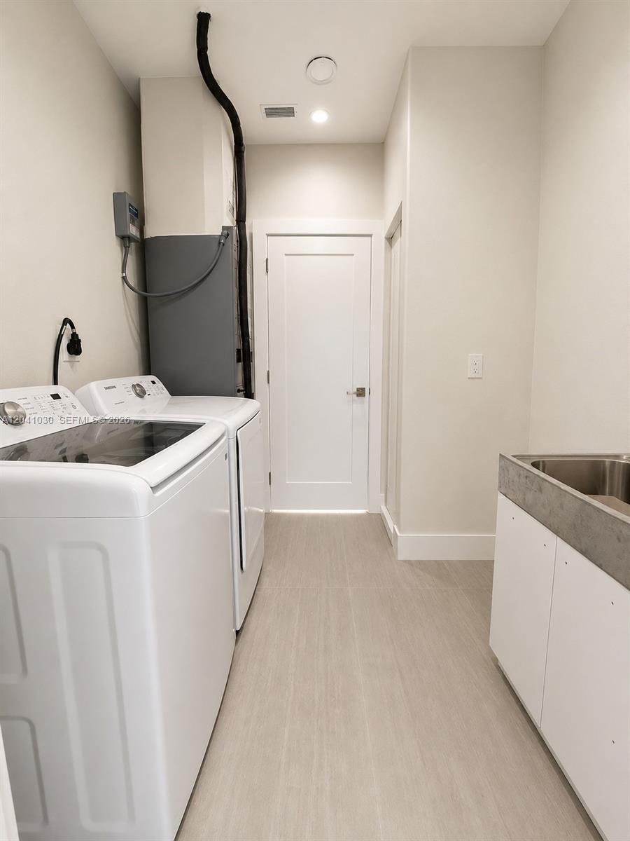 536 Lincoln Property Photo 14