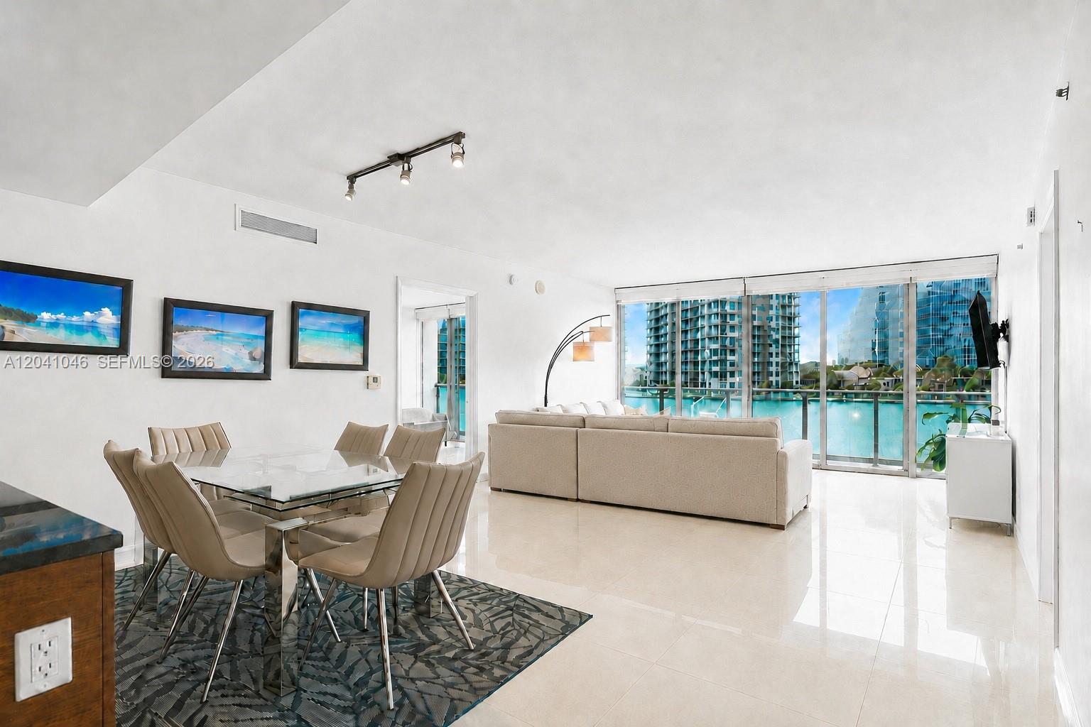495 Brickell Avenue Bay807 Property Photo 6