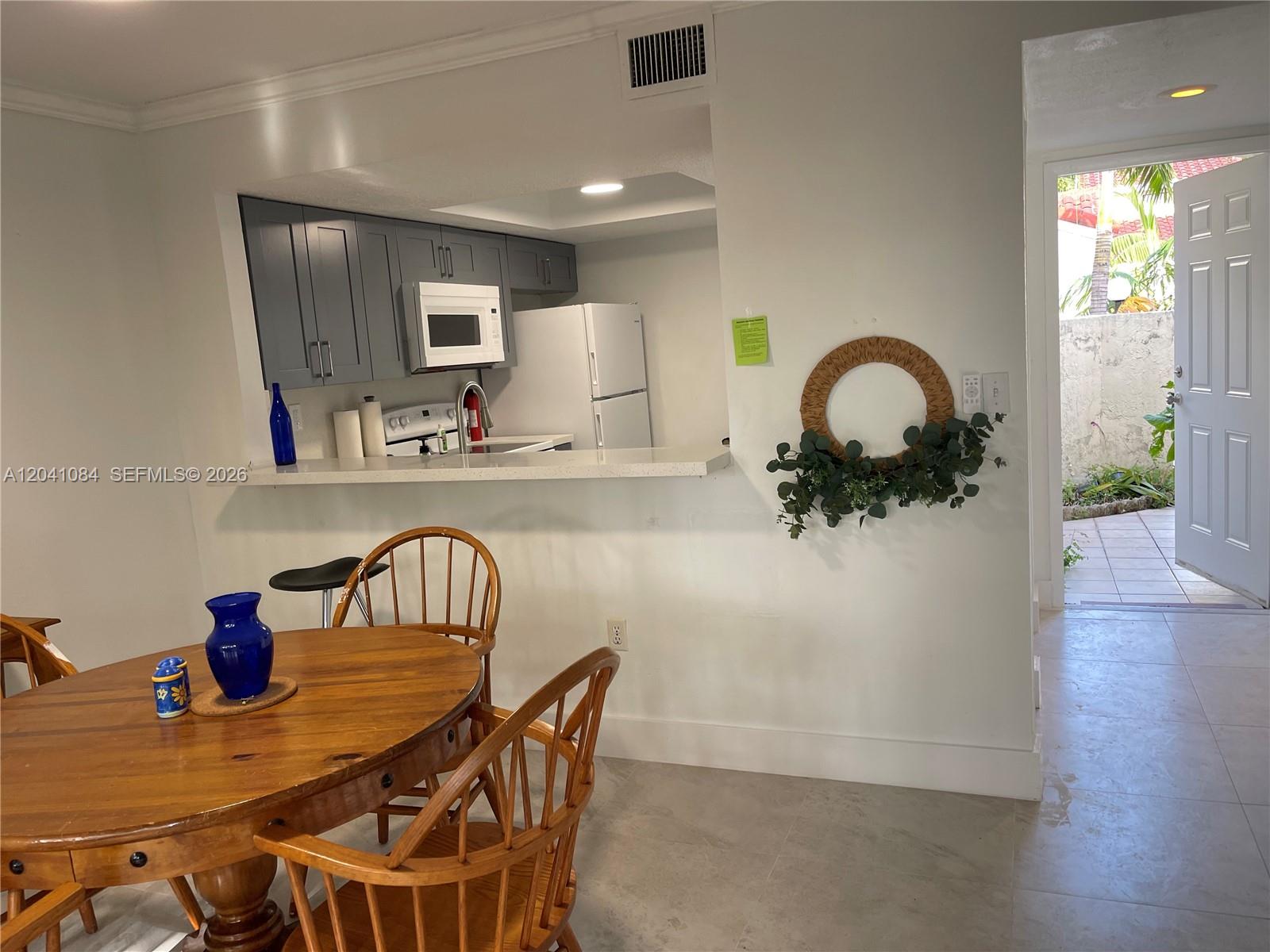 2513 San Remo Circle 2513 Property Photo 9