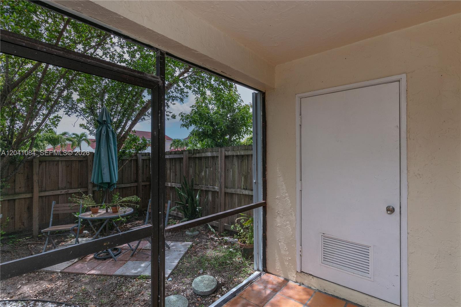 2513 San Remo Circle 2513 Property Photo 12