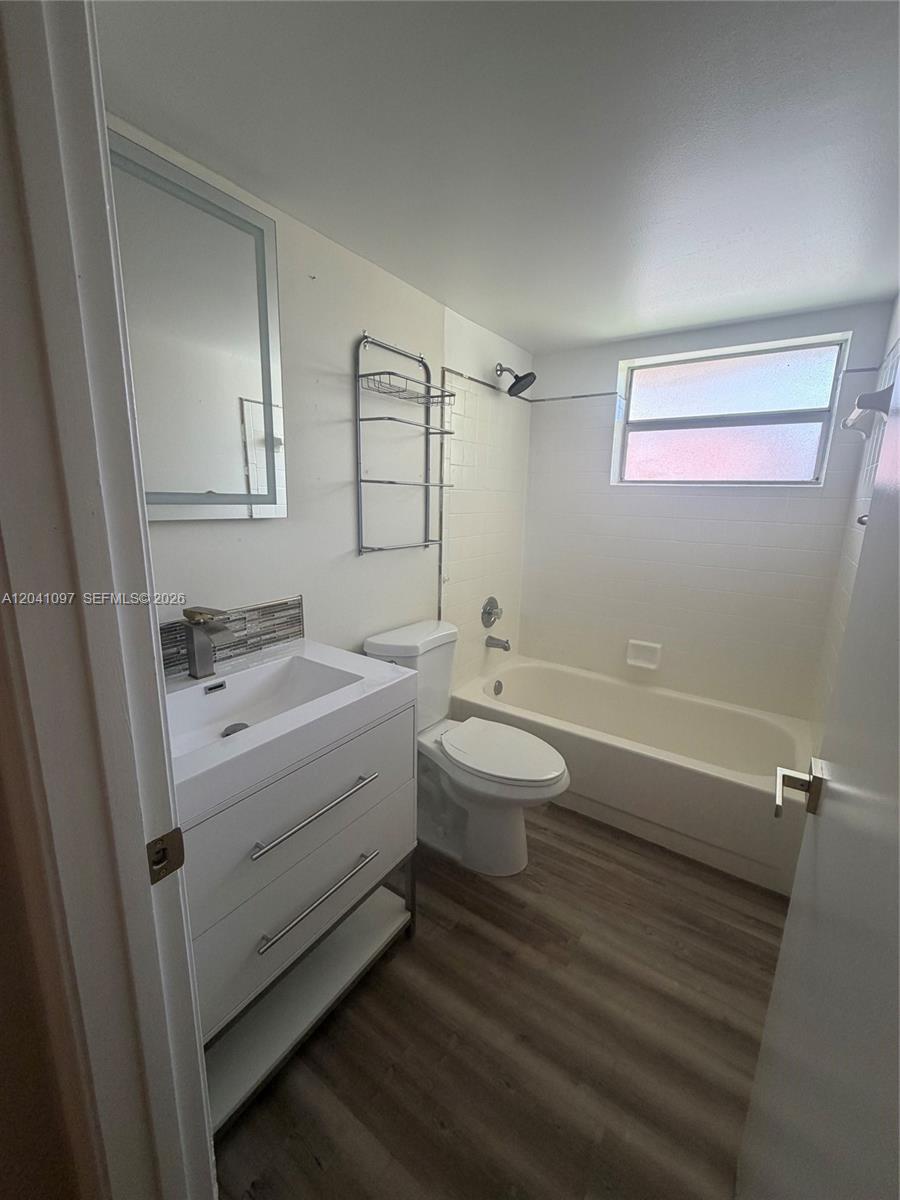 3031 Holiday Springs Boulevard 205-7 Property Photo 12