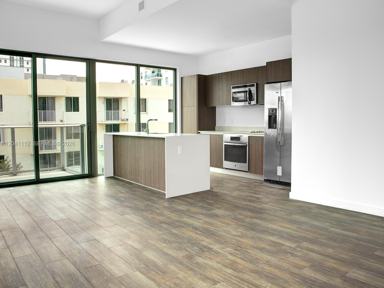 1600 Sw 1st Avenue 401 Property Photo 5
