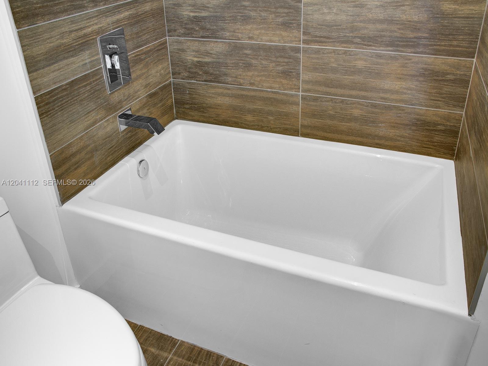 1600 Sw 1st Avenue 401 Property Photo 9