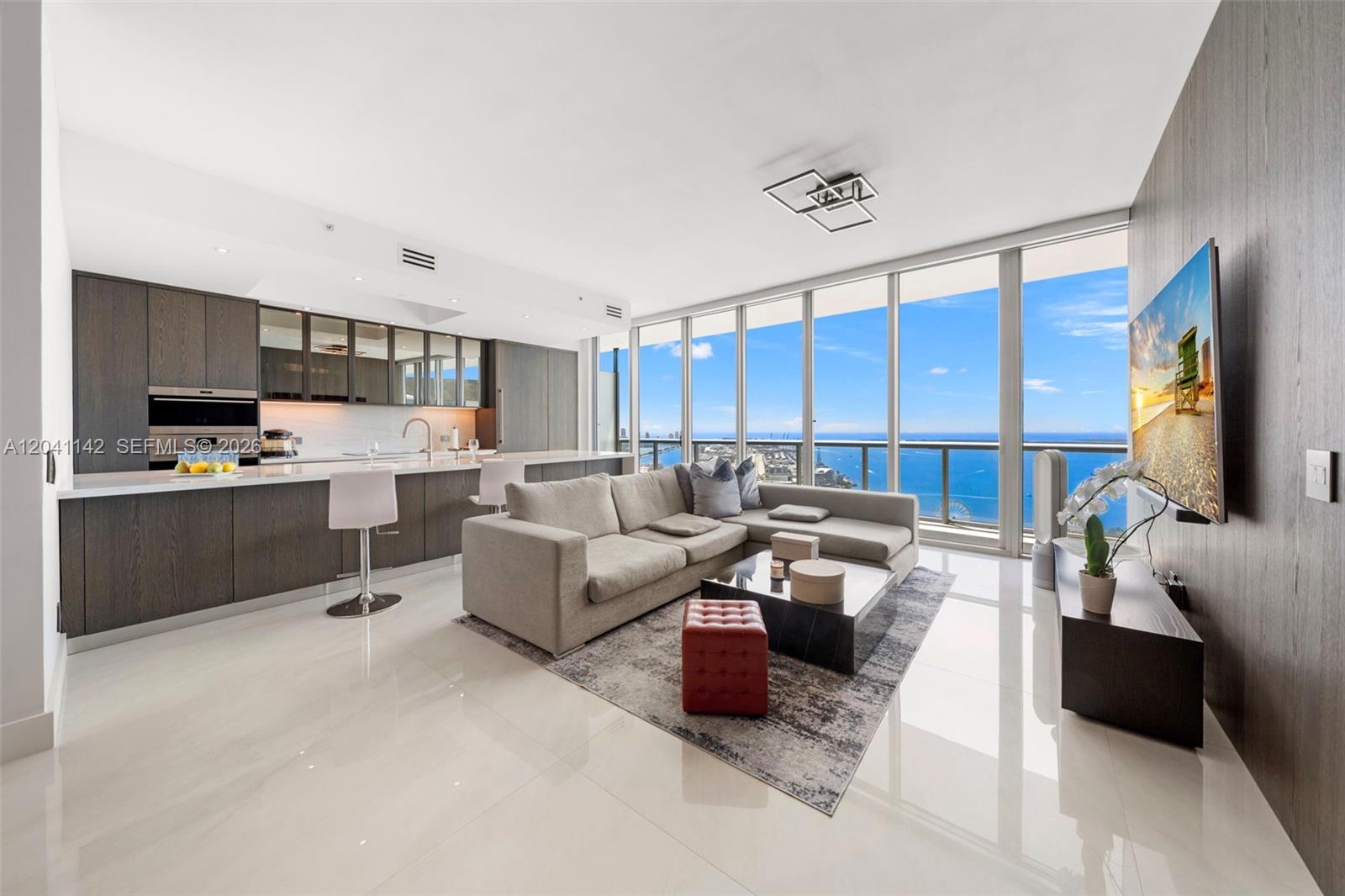 888 Biscayne Boulevard 5404 Property Photo 3