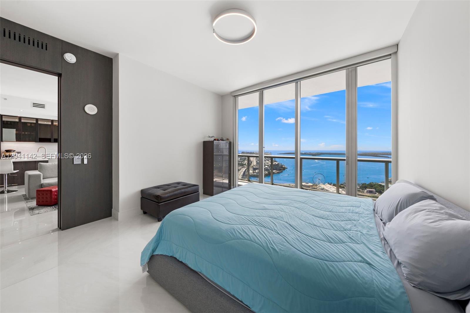 888 Biscayne Boulevard 5404 Property Photo 11