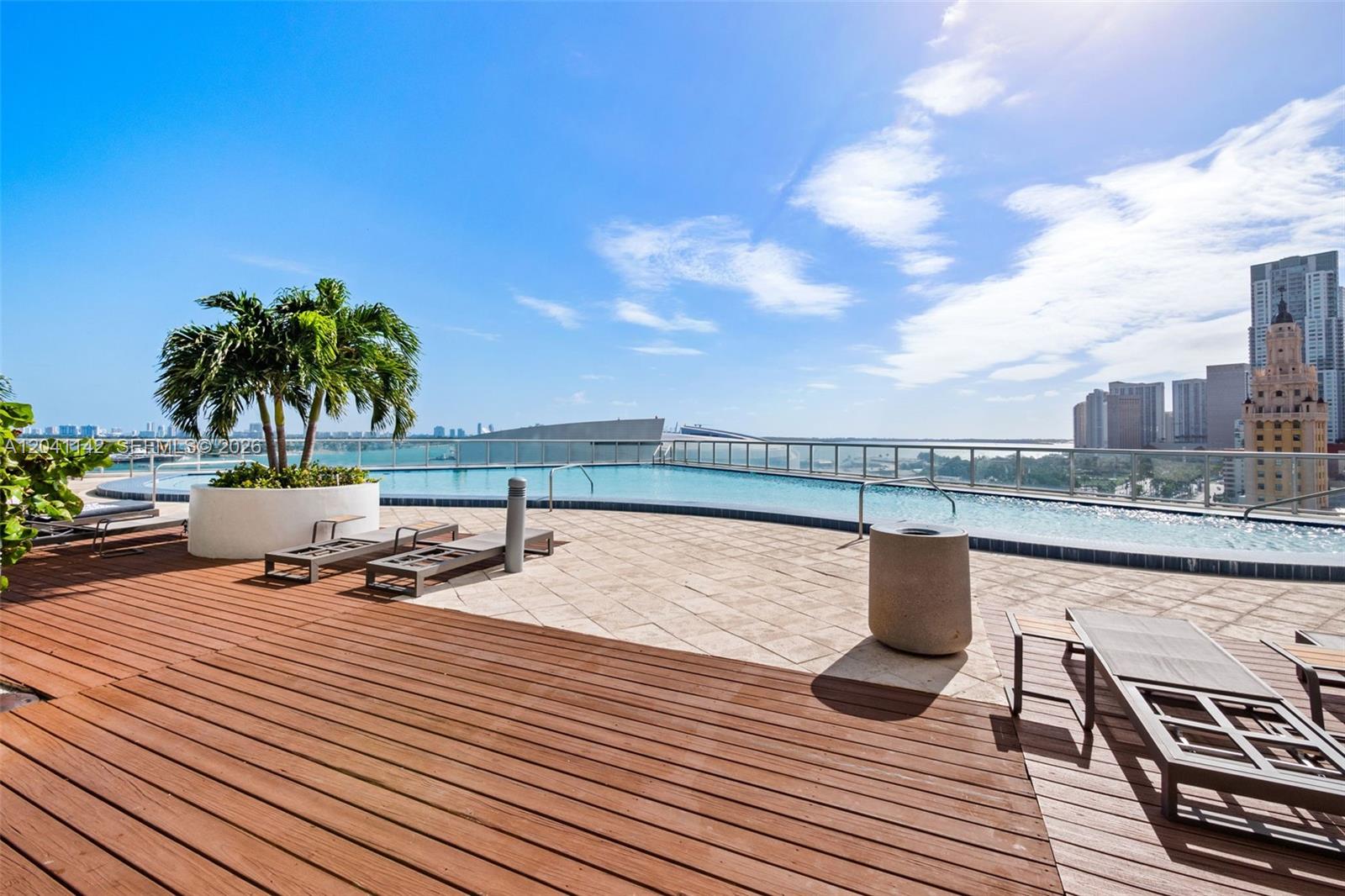 888 Biscayne Boulevard 5404 Property Photo 27
