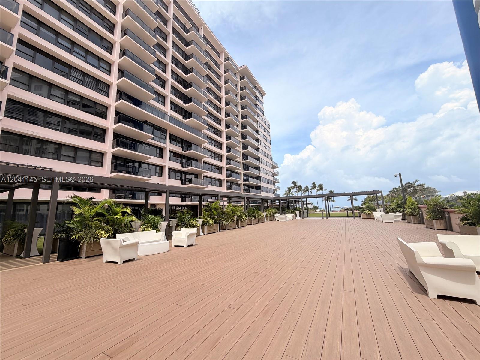 5225 Collins Avenue 914 Property Photo 41