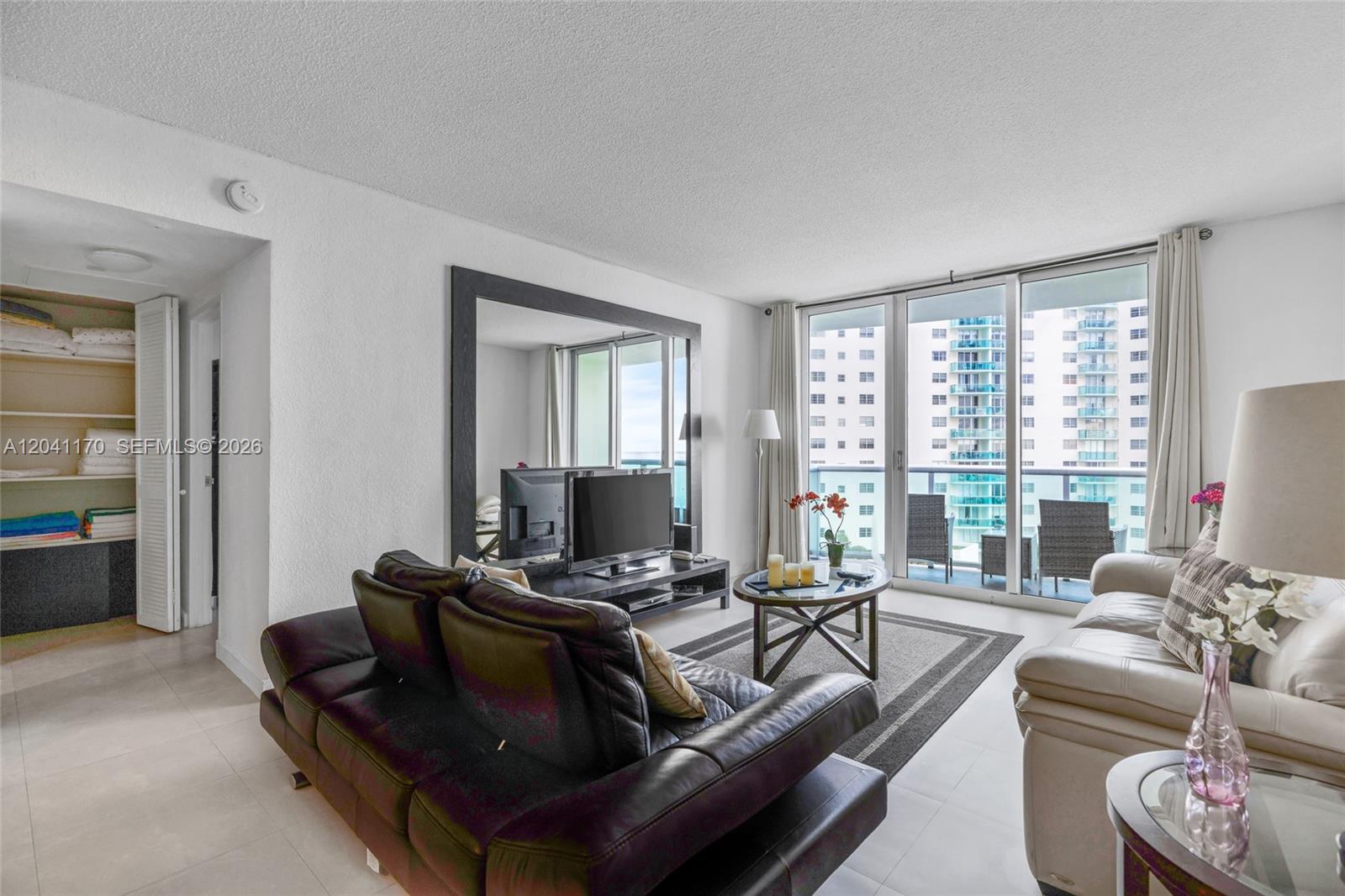 3901 S Ocean Drive 8c Property Photo 8