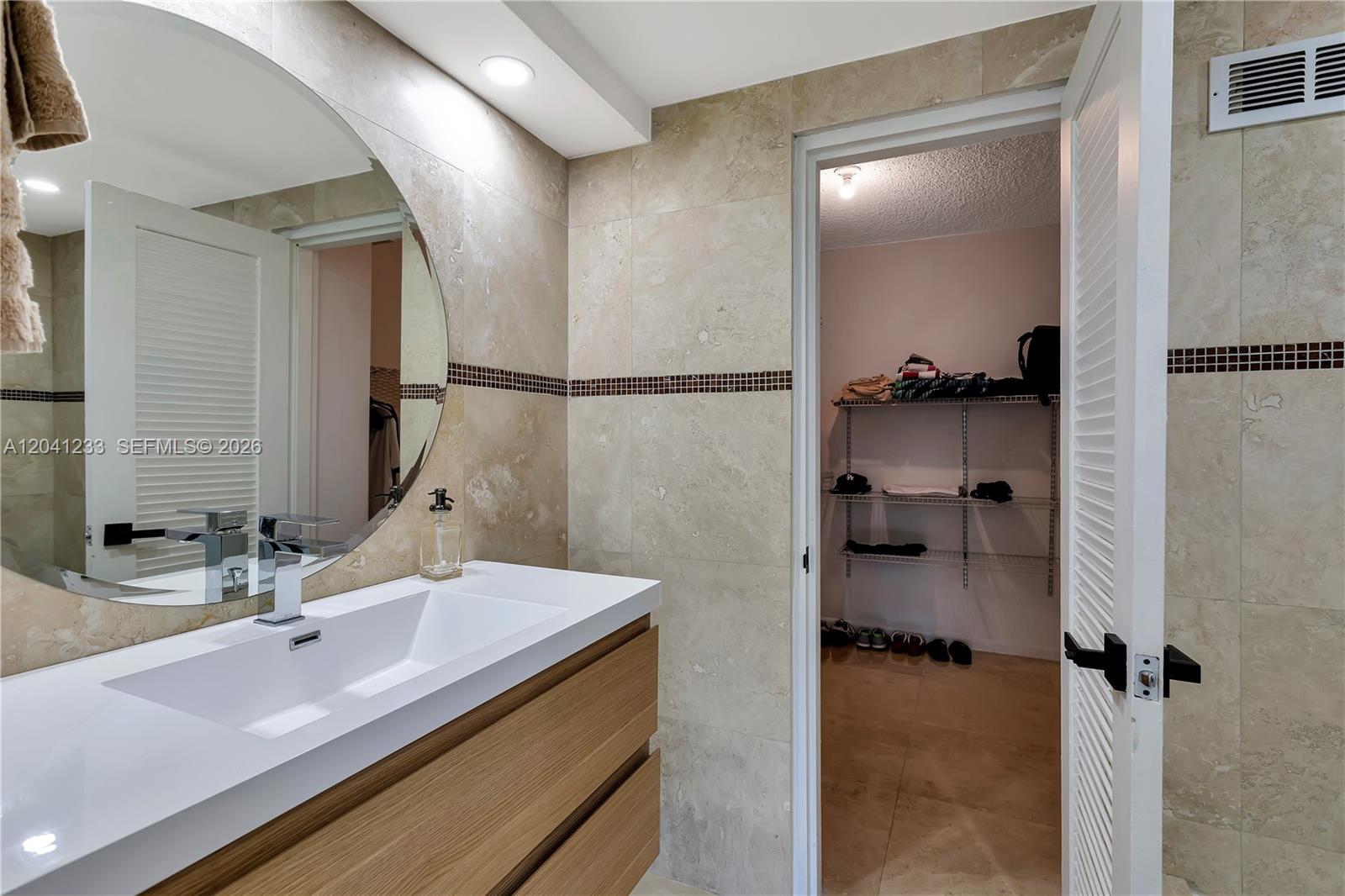 800 West Avenue 635 Property Photo 11