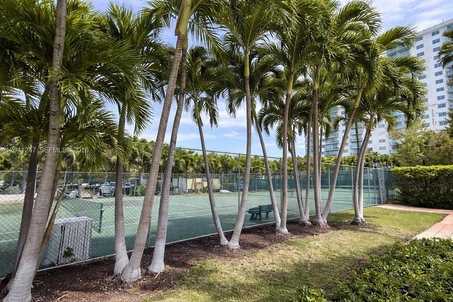 19380 Collins Avenue 307 Property Photo 9