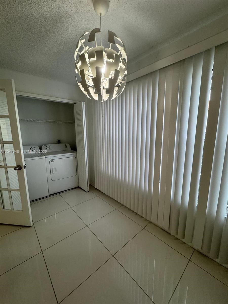 A12041248 Property Photo 3