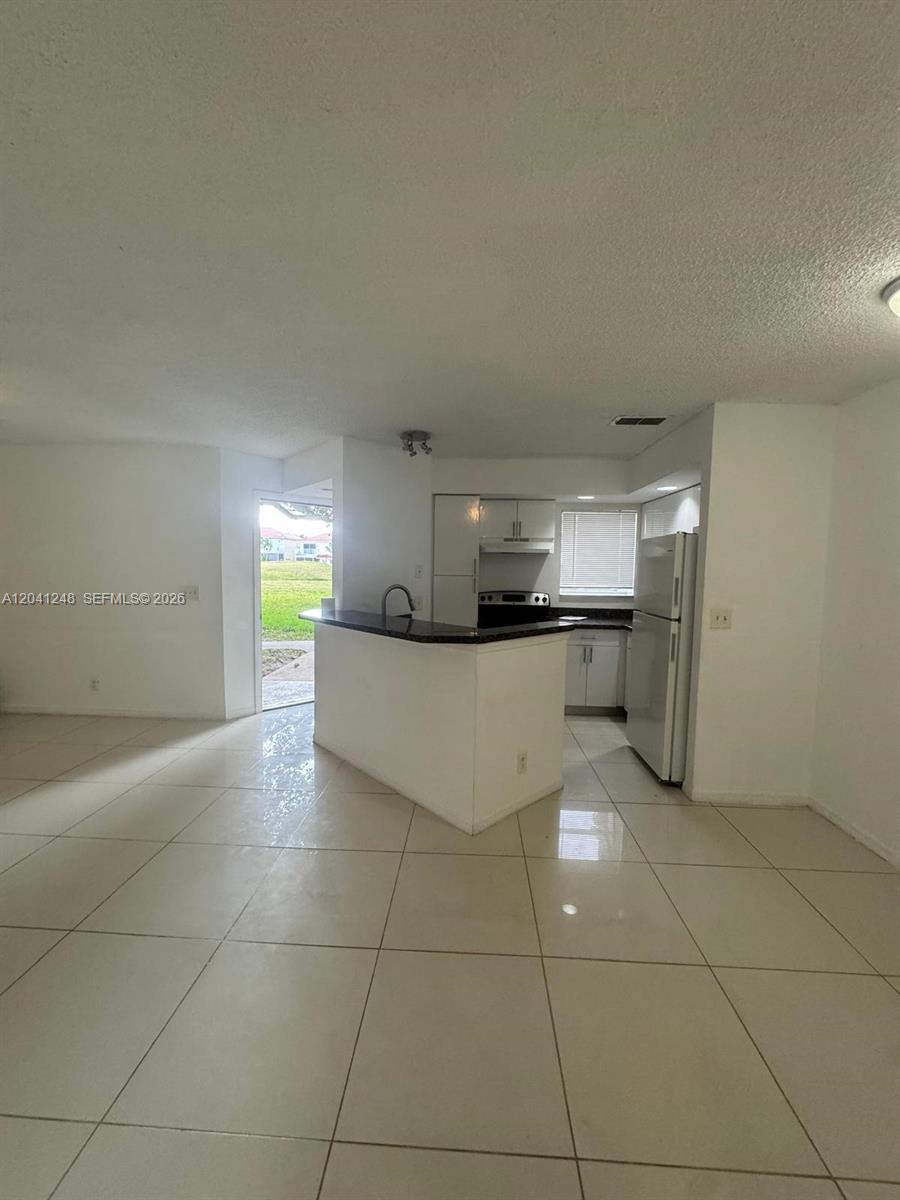A12041248 Property Photo 8
