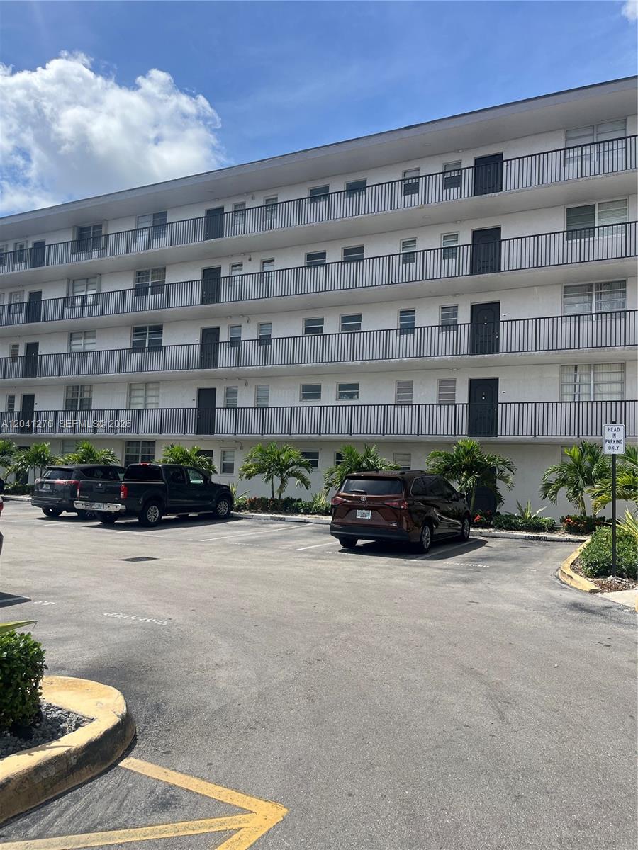 14170 Sw 84th Street 203-f Property Photo 17