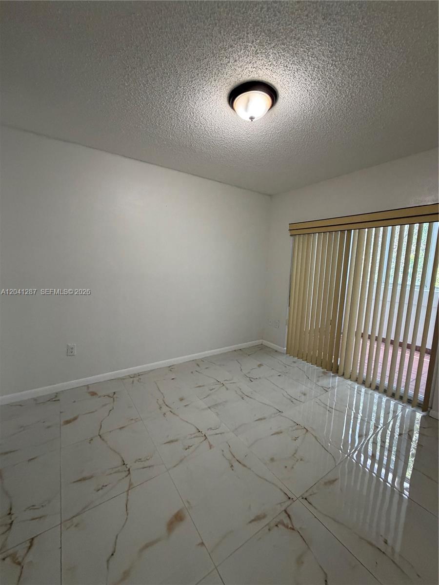 201 Nw 7th Street 408 Property Photo 15