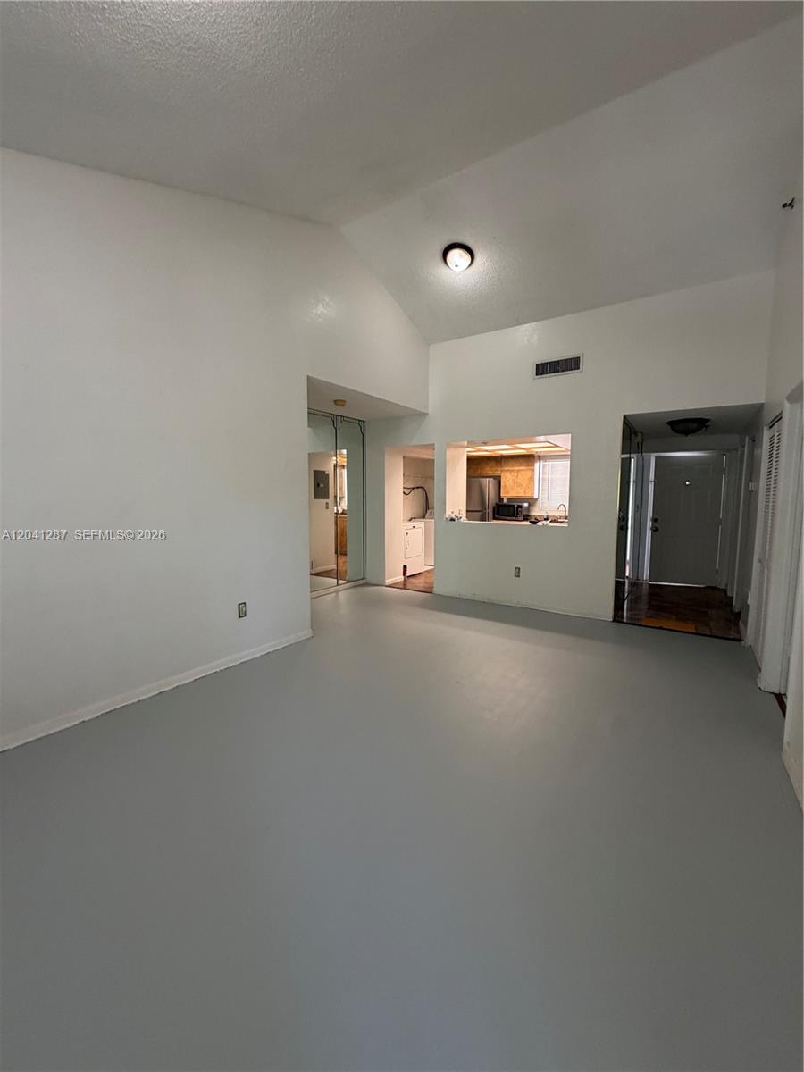 201 Nw 7th Street 408 Property Photo 18