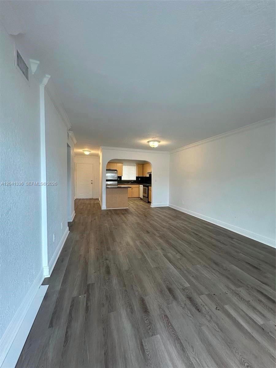 980 NE 170th Street 214 Property Photo 1