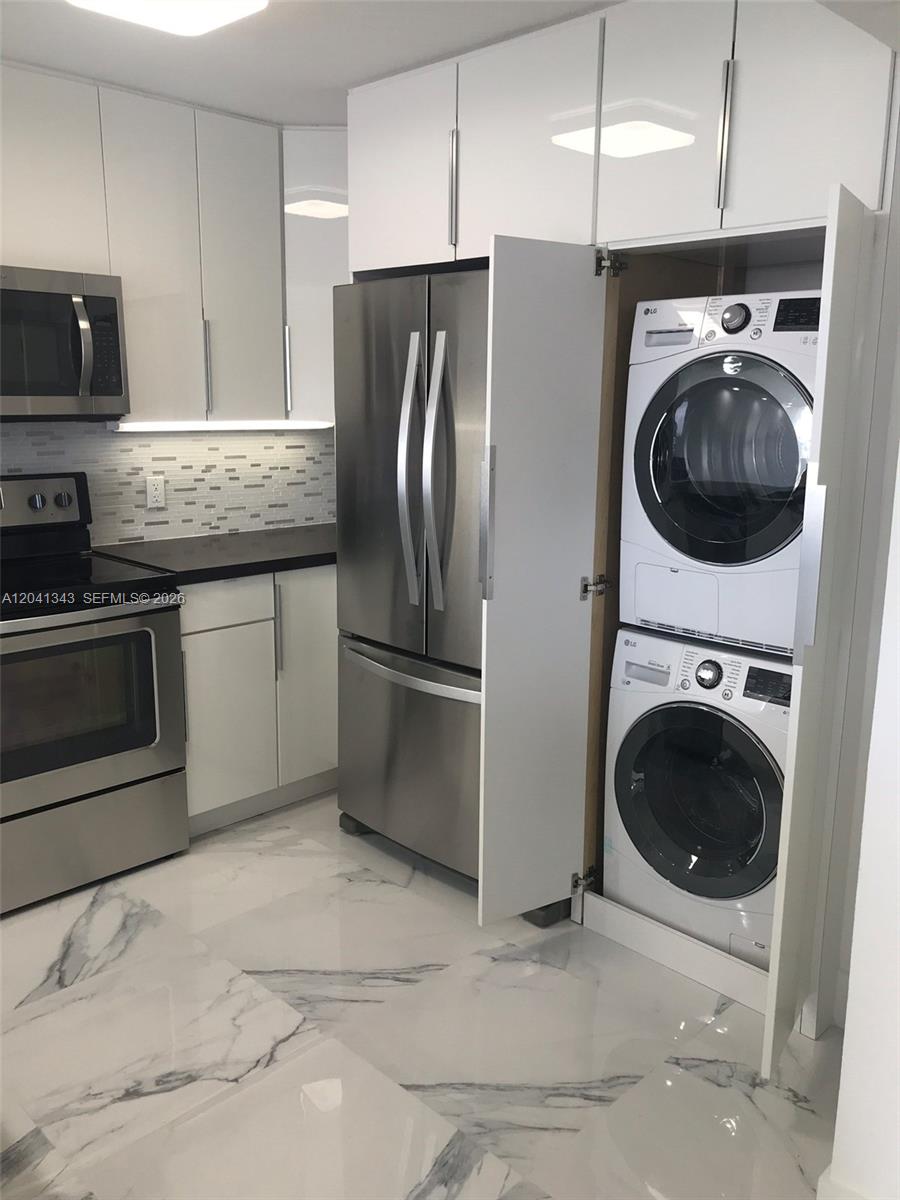 1901 Brickell Avenue B2003 Property Photo 26