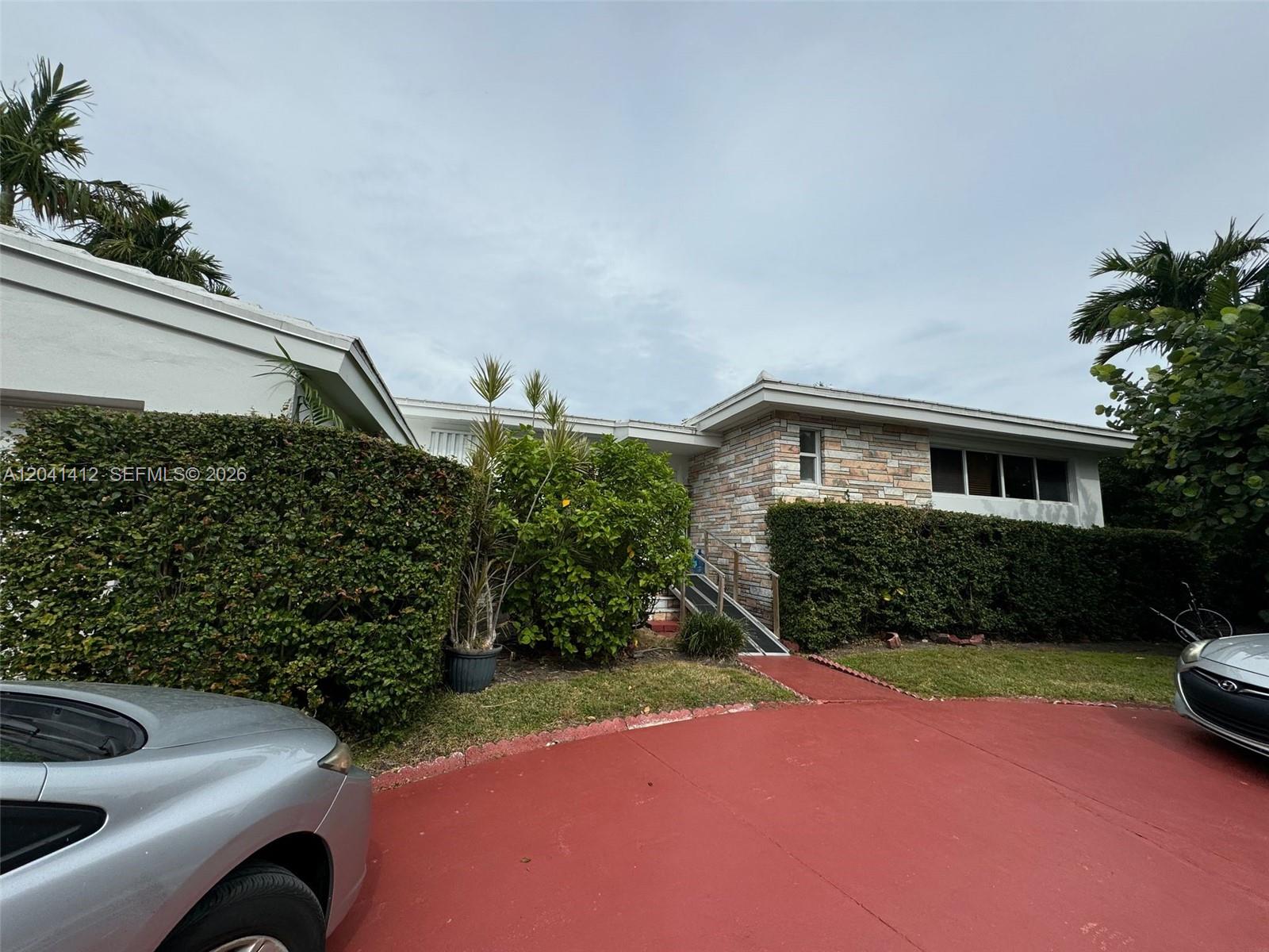 A12041412 Property Photo 6