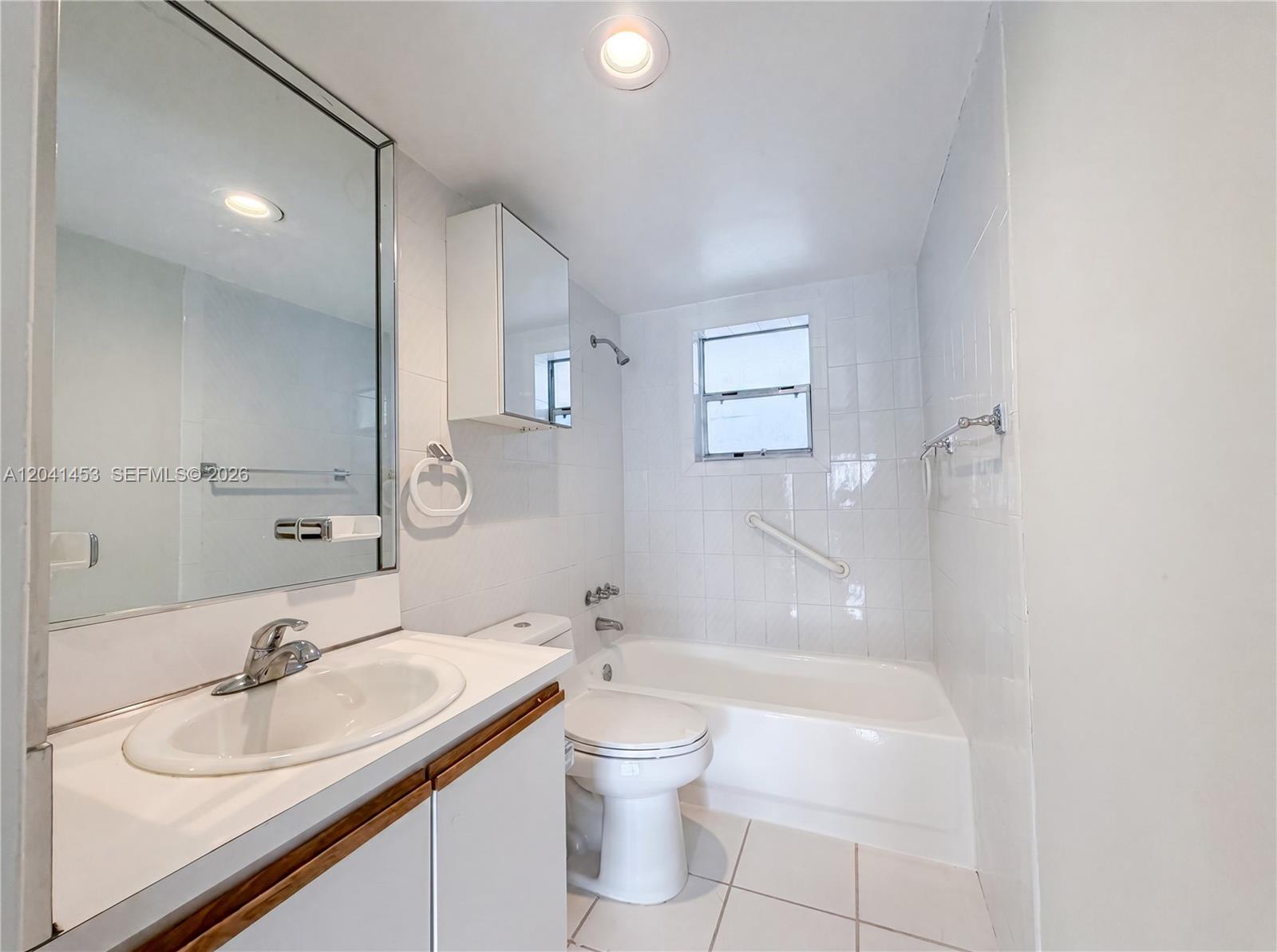 200 Galen Drive 202 Property Photo 10