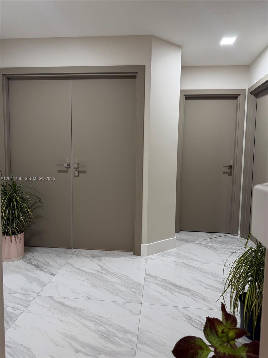 85 Gables Boulevard Property Photo 26