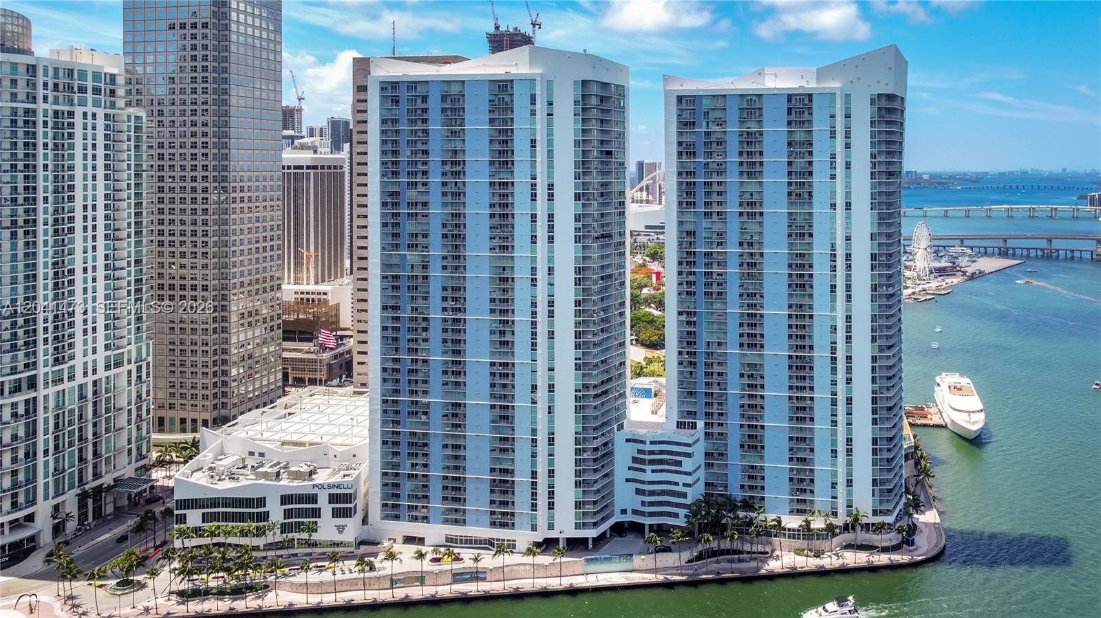325 S Biscayne Boulevard 3921 Property Photo 2