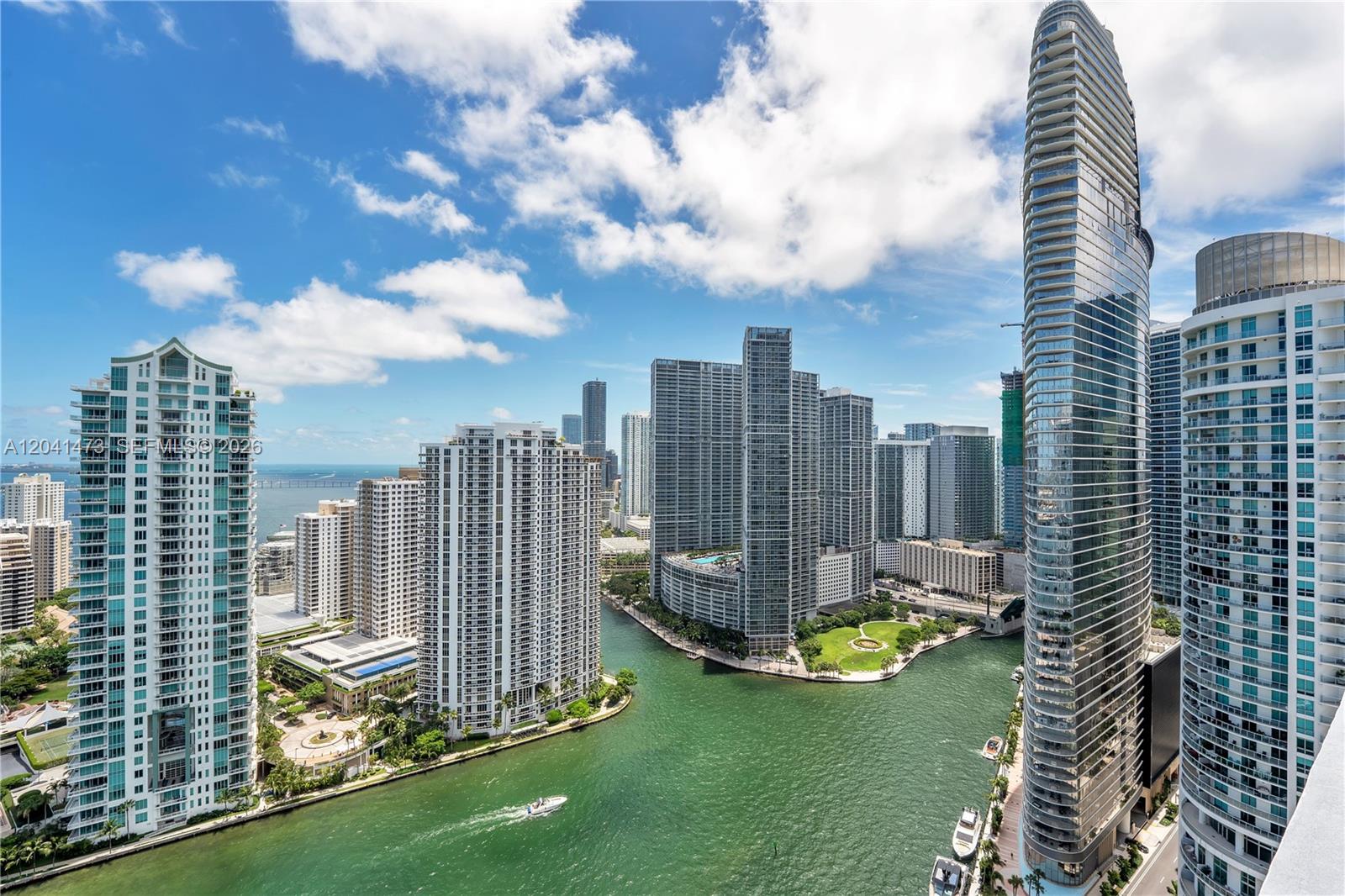 325 S Biscayne Boulevard 3921 Property Photo 16