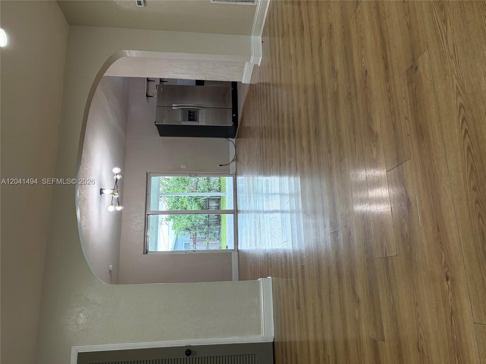 A12041494 Property Photo 4