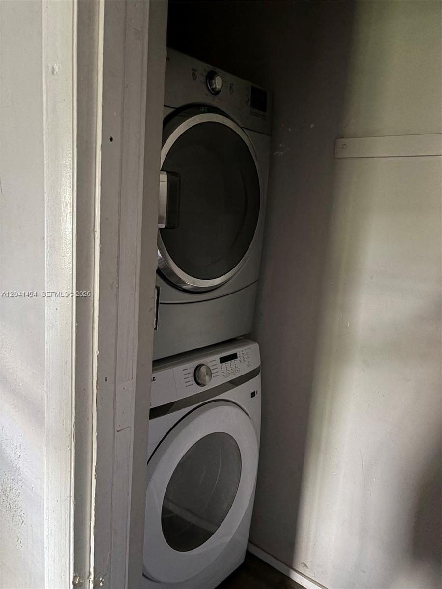 A12041494 Property Photo 7