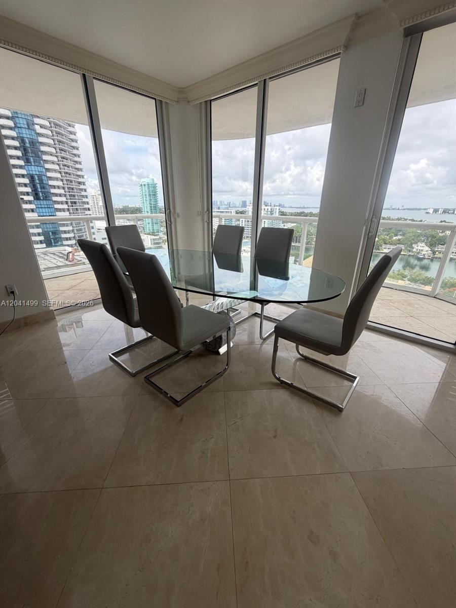 6365 Collins Avenue 1707 Property Photo 3