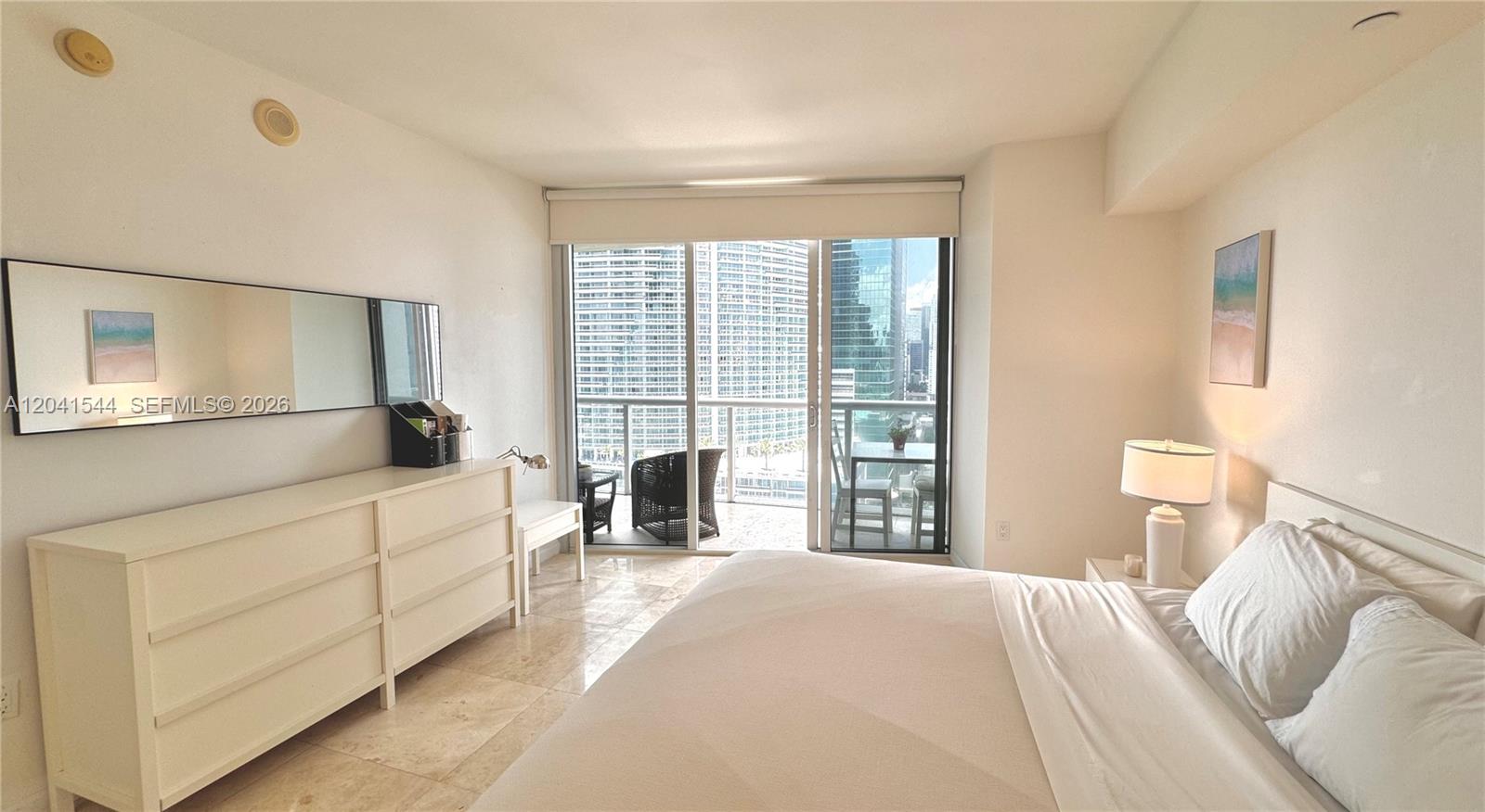 475 Brickell Avenue 2512 Property Photo 21