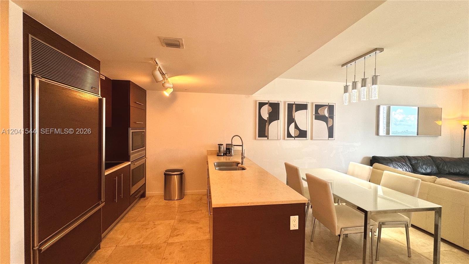 475 Brickell Avenue 2512 Property Photo 29