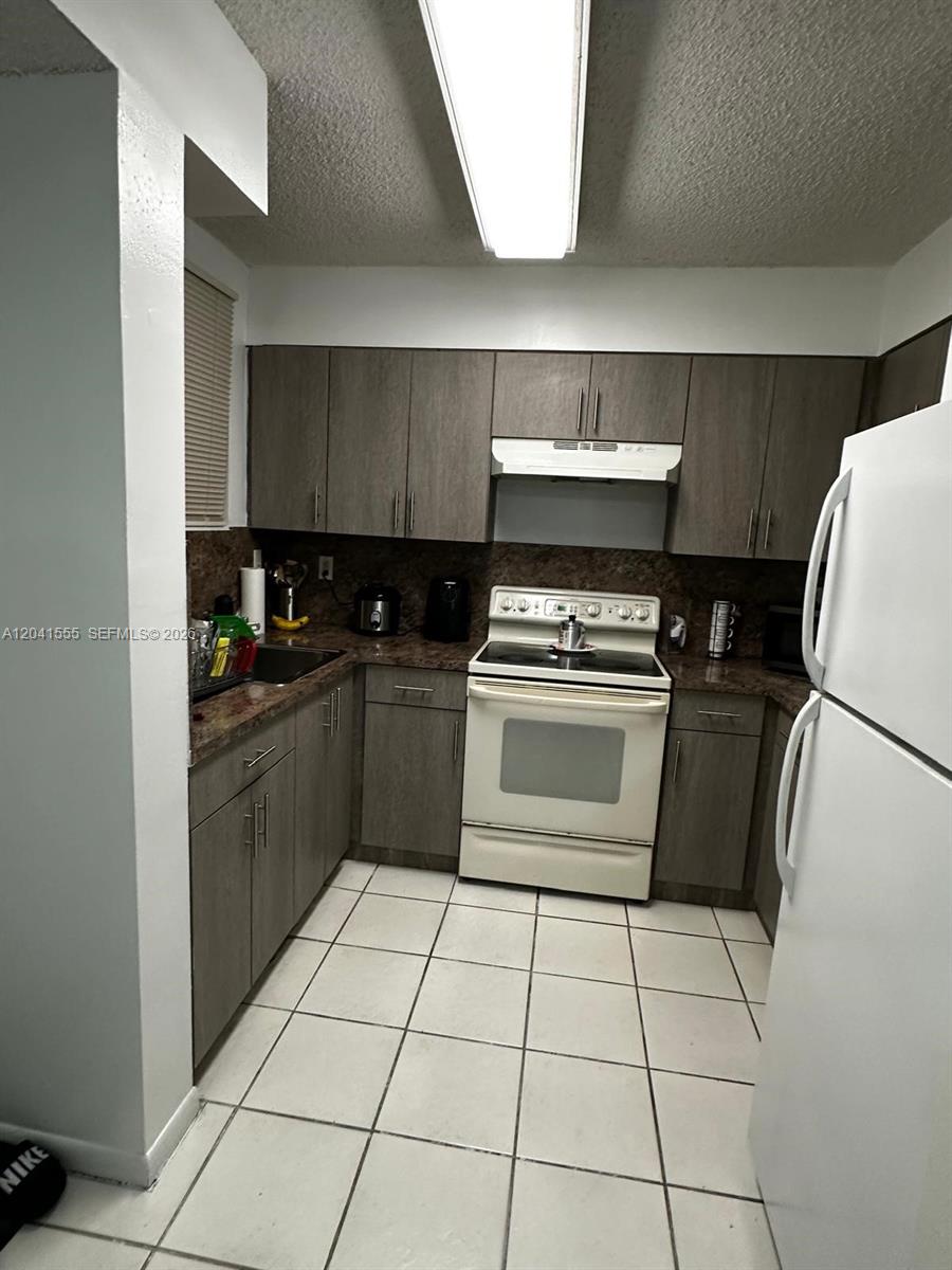 14931 SW 82nd Lane 18-506 Property Photo 1