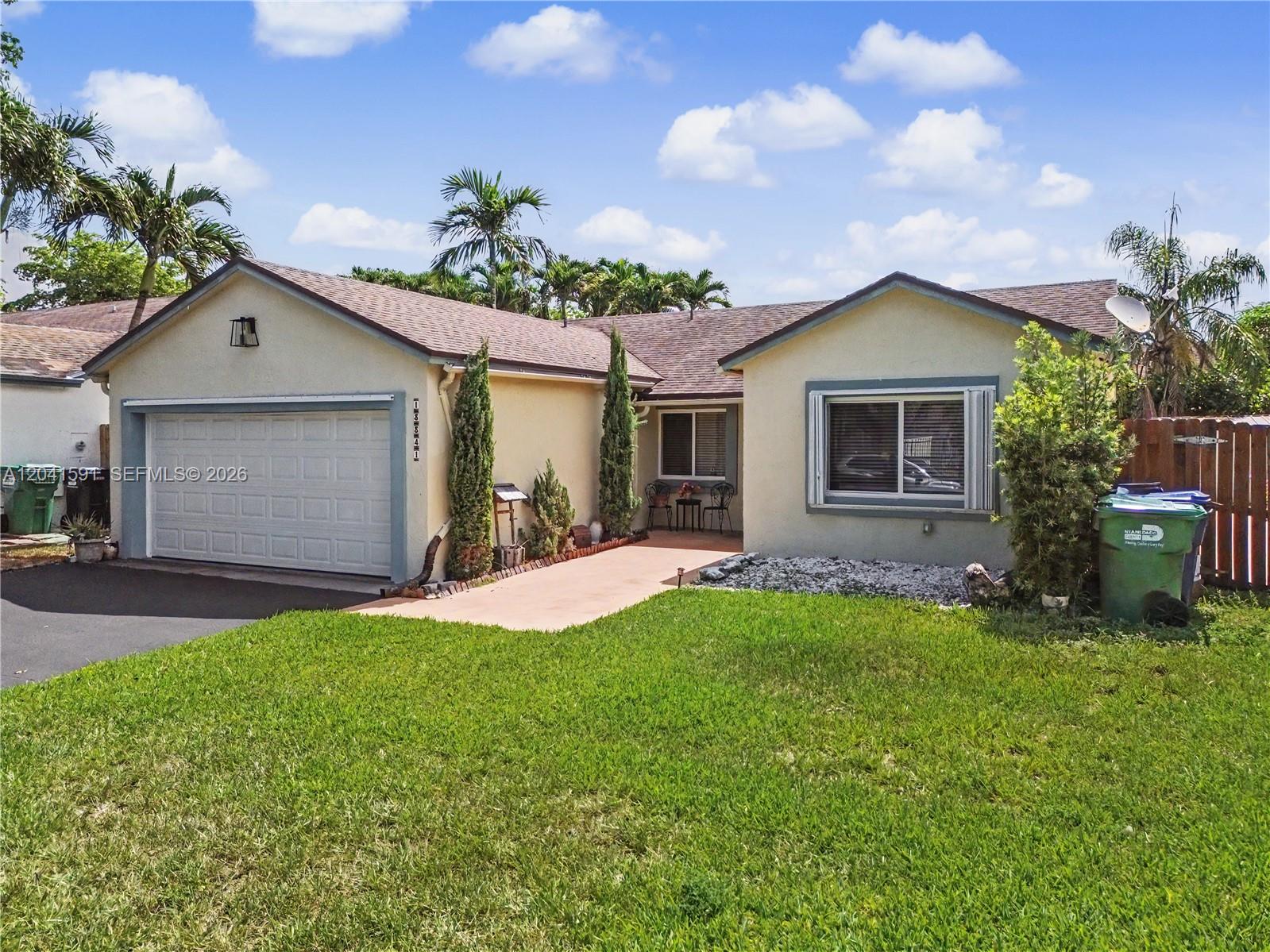 13341 Sw 114th Place Property Photo 2