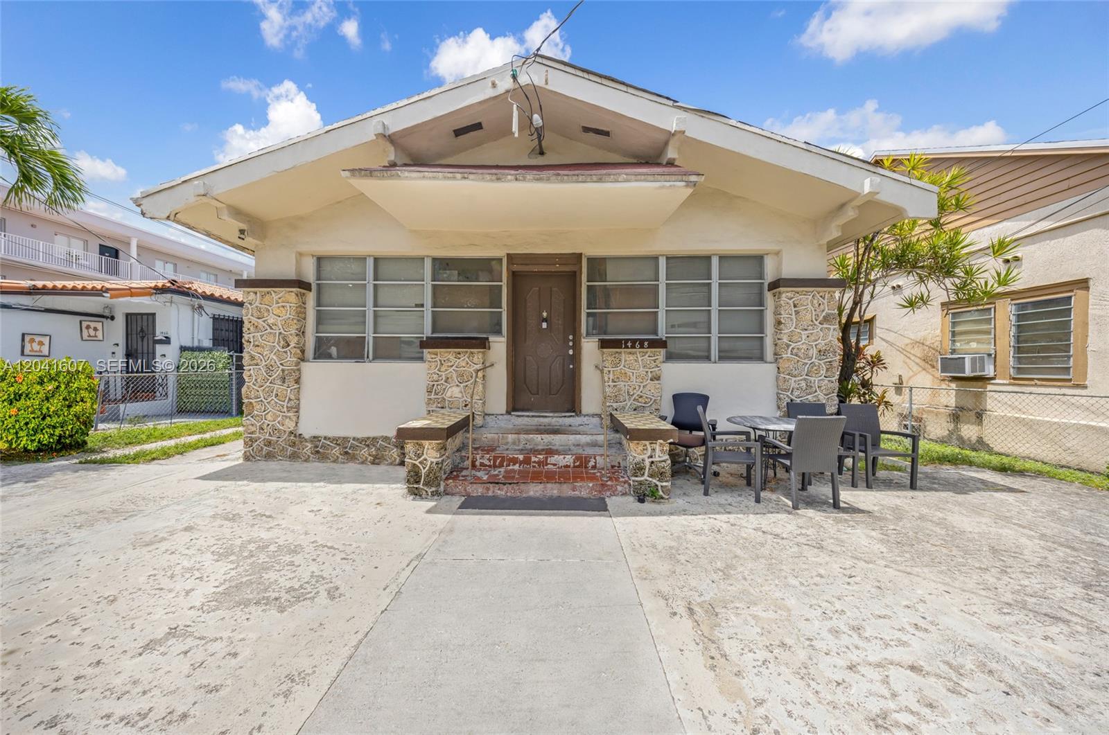 1468 Sw 2nd Street Property Photo 2