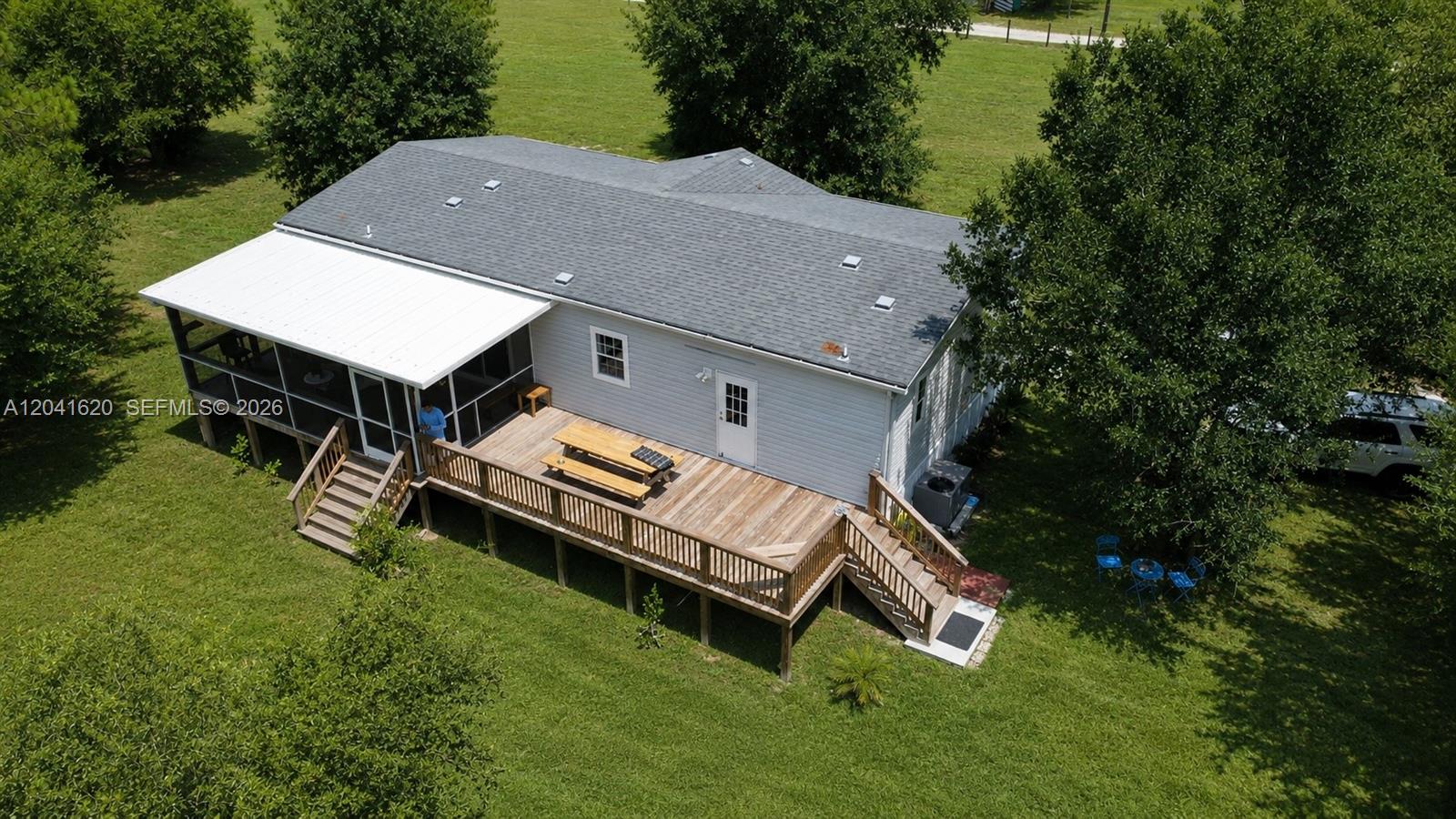 1205 Otter Avenue Property Photo 4