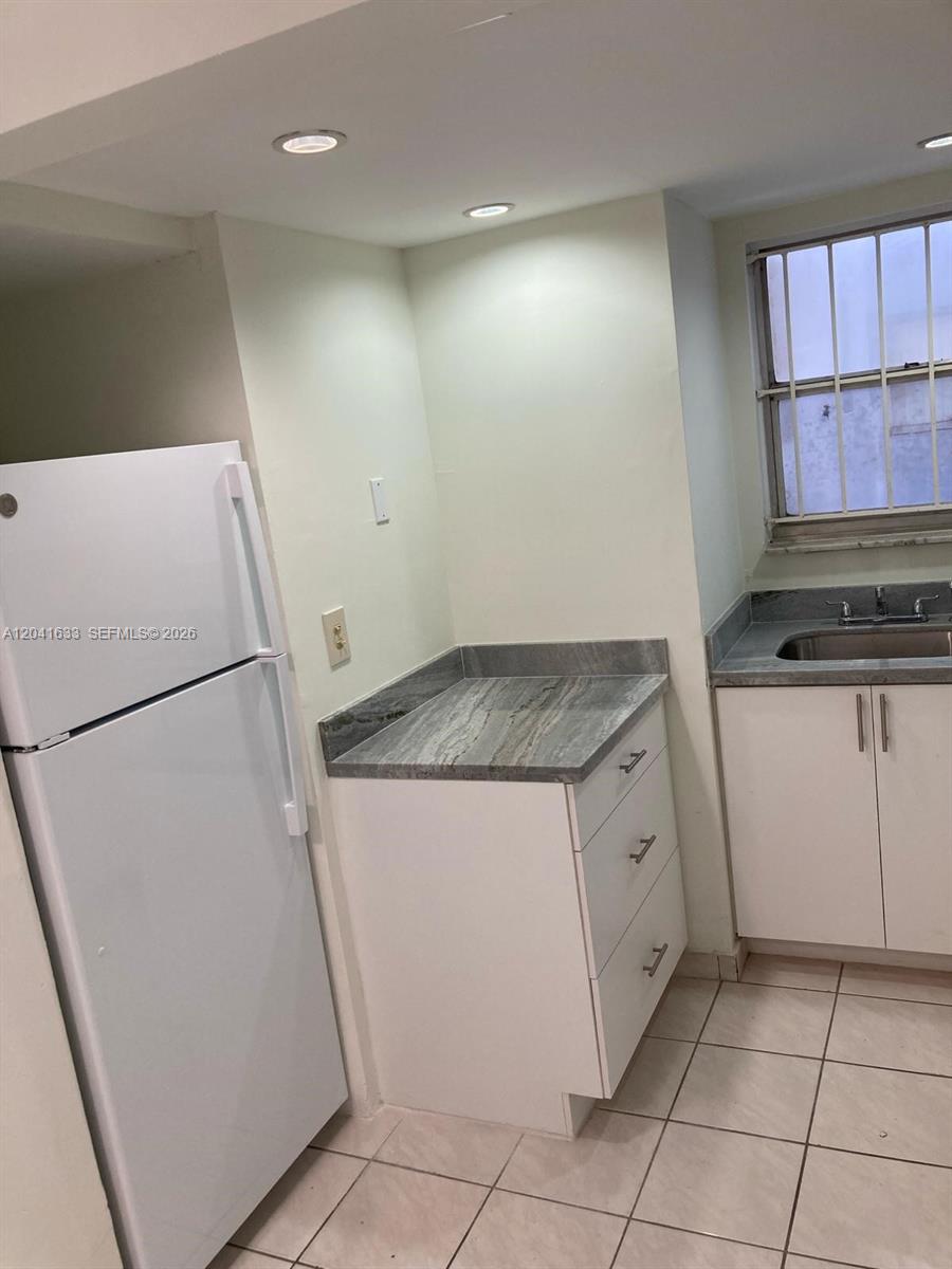 210 Fontainebleau Boulevard 306 Property Photo 17