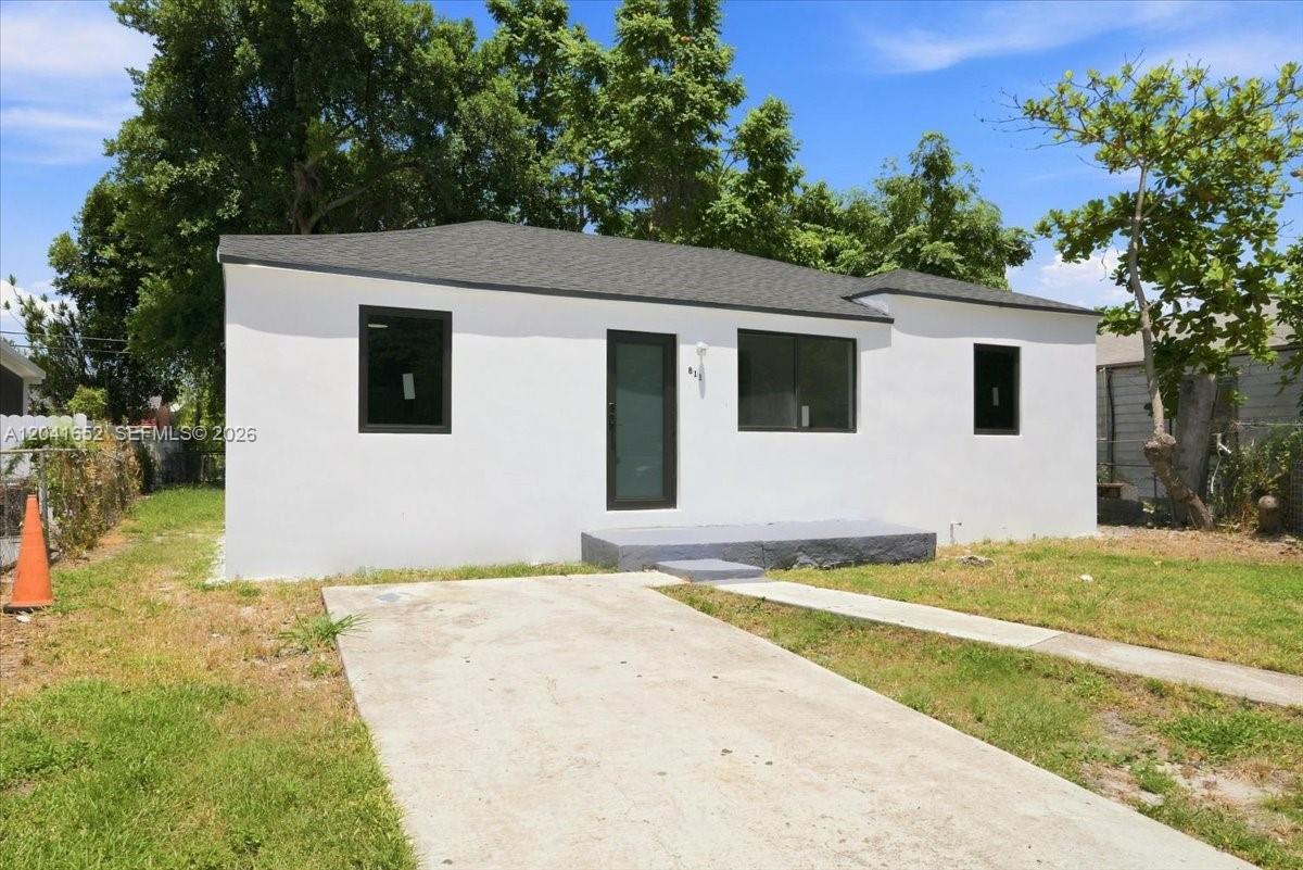 811 Nw 65th Street Property Photo 1
