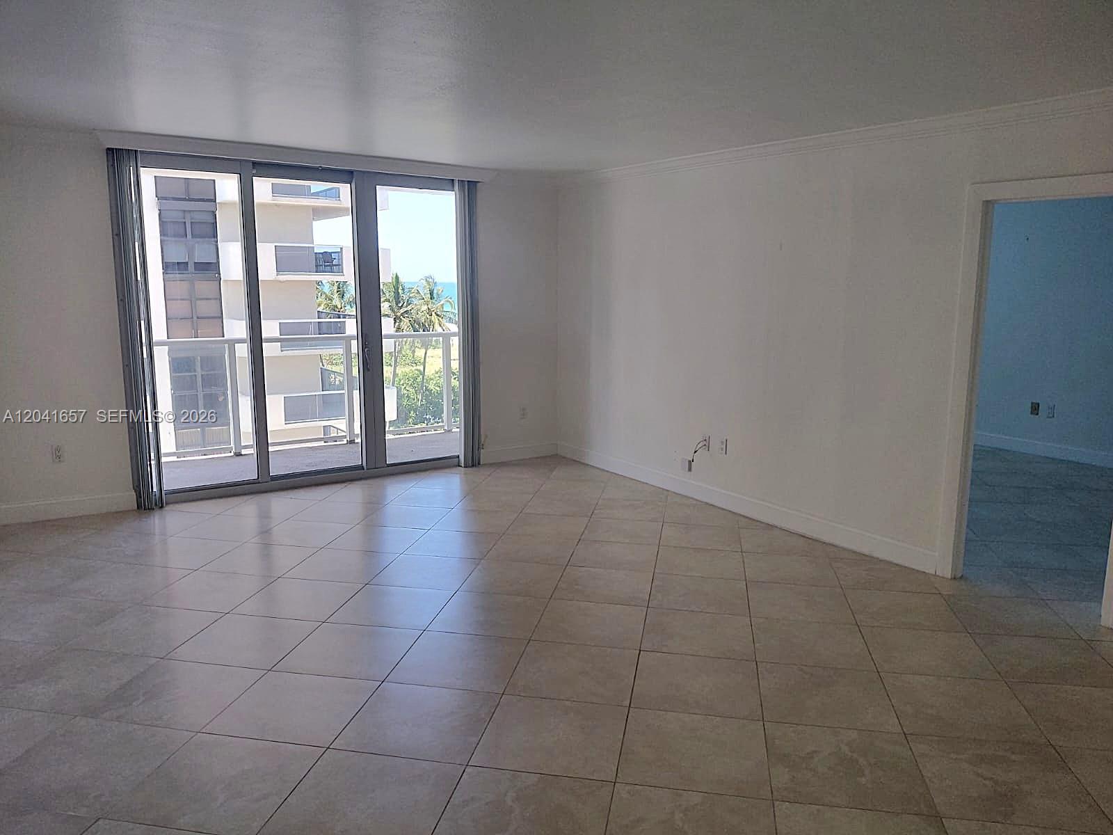 5701 Collins Avenue 619 Property Photo 5