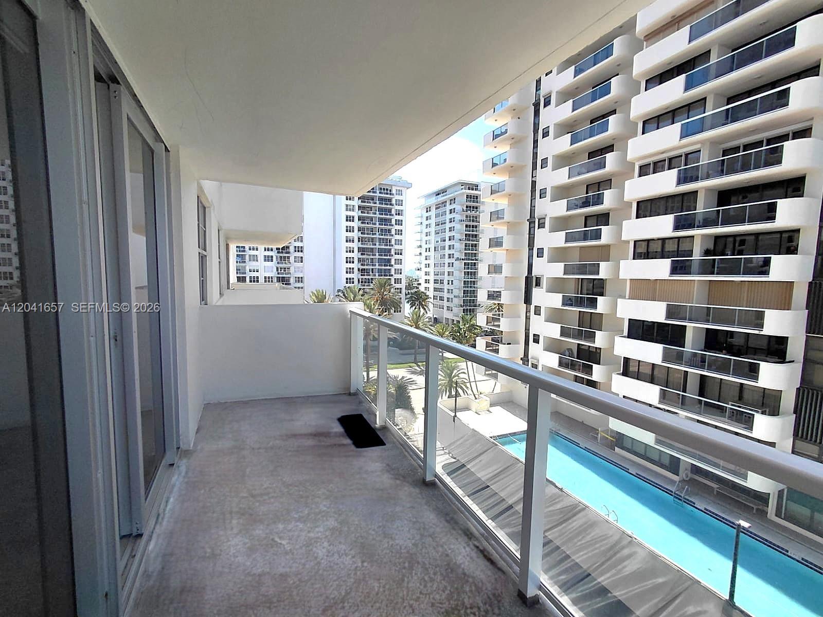 5701 Collins Avenue 619 Property Photo 7