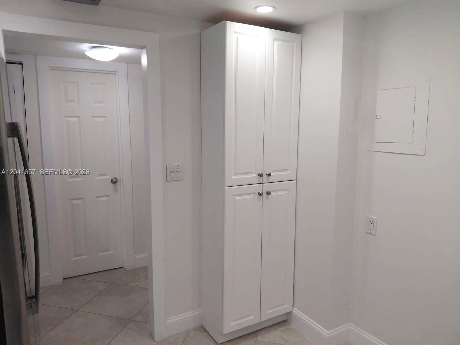 5701 Collins Avenue 619 Property Photo 14
