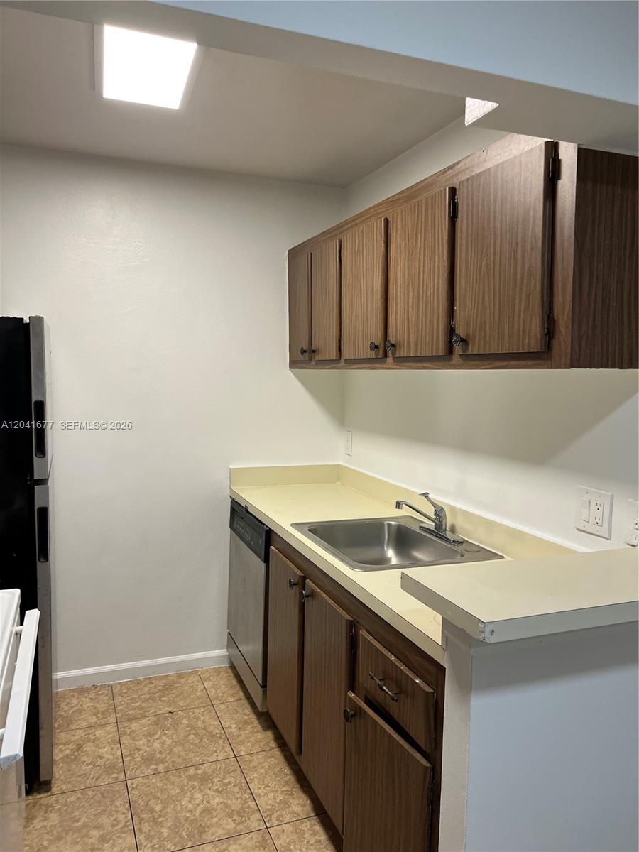 1500 N Congress Avenue B44 Property Photo 18