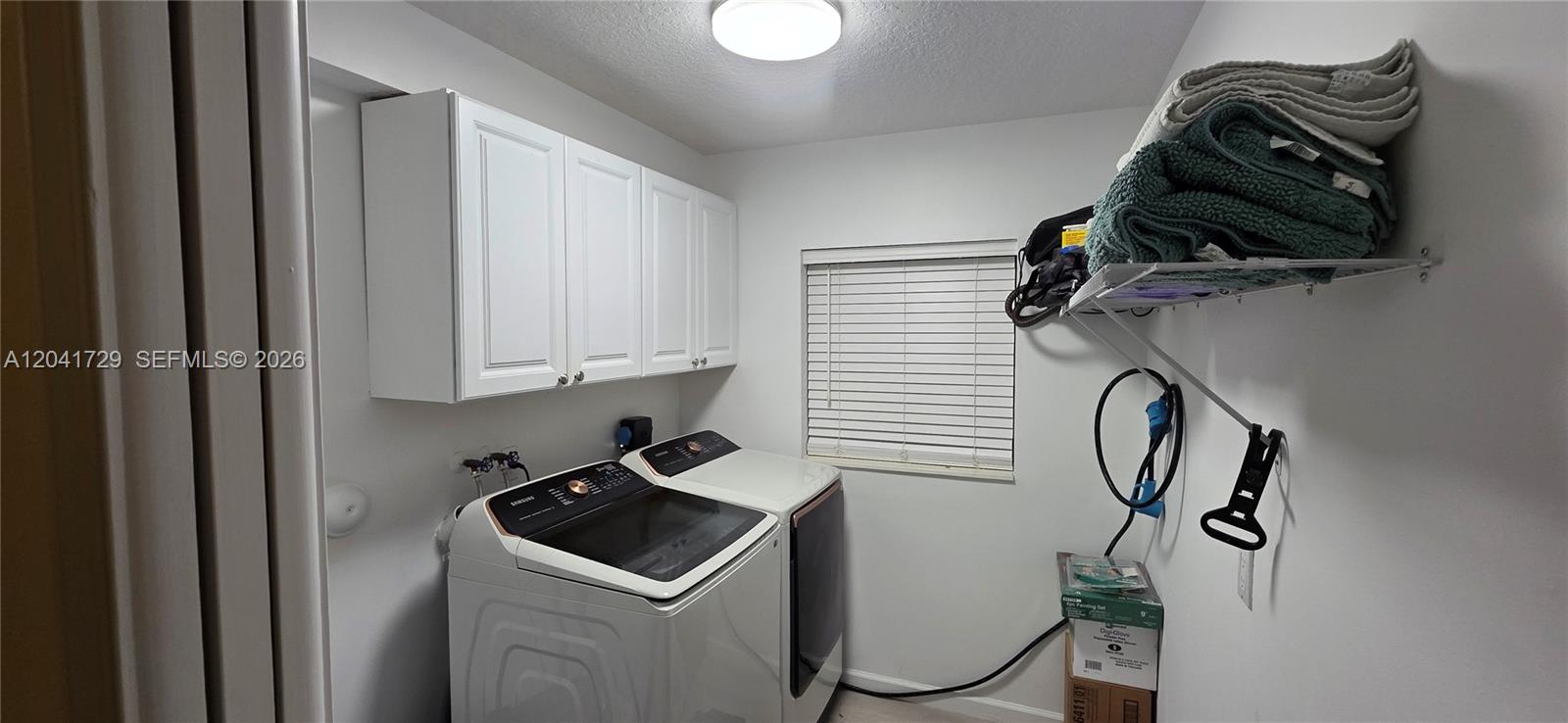 5010 Perignon Way Property Photo 7
