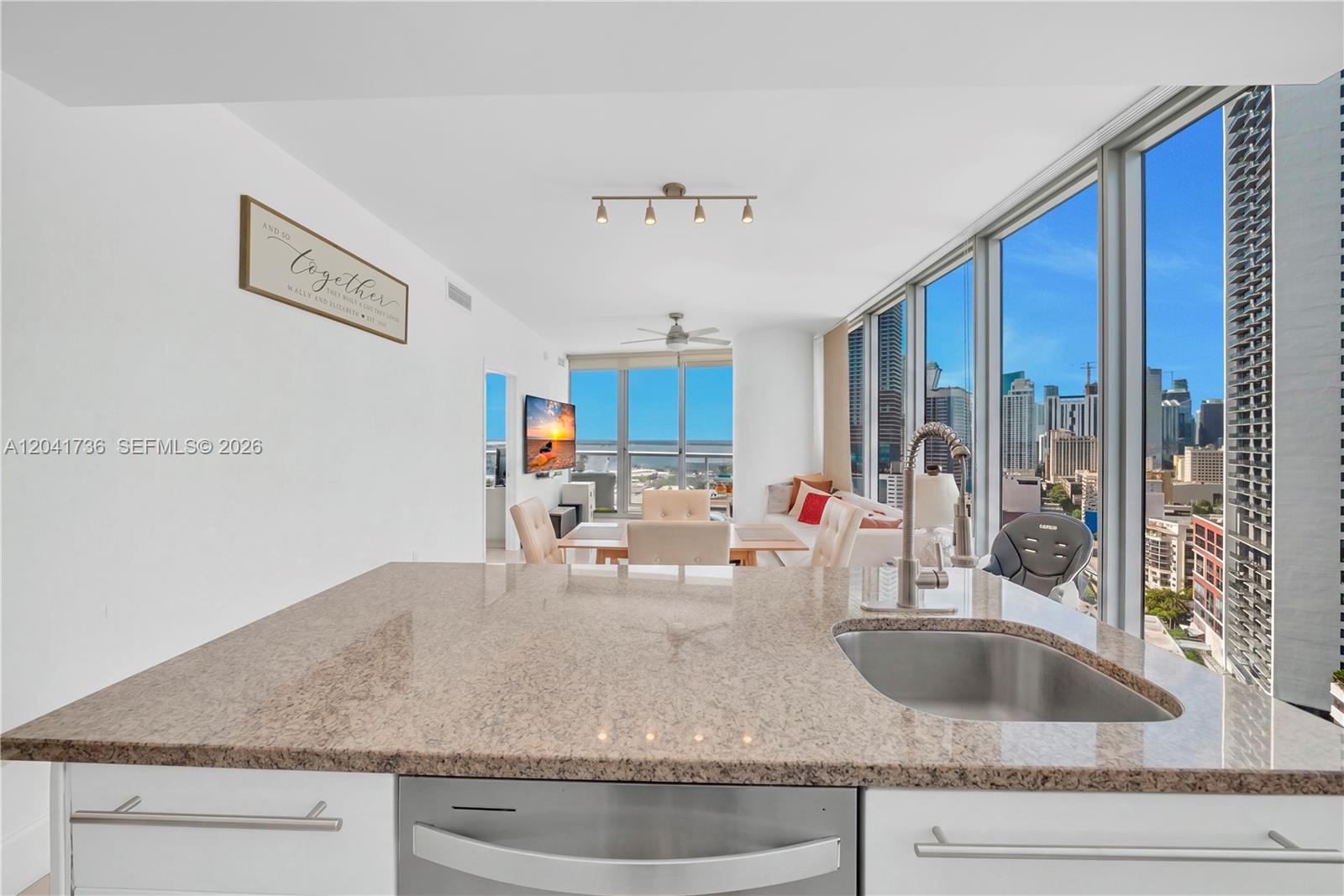888 Biscayne Boulevard 2101 Property Photo 8