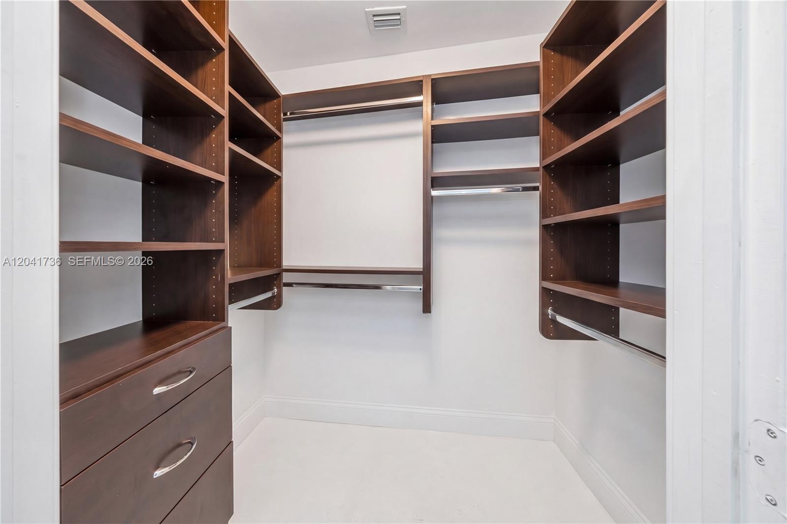 888 Biscayne Boulevard 2101 Property Photo 15