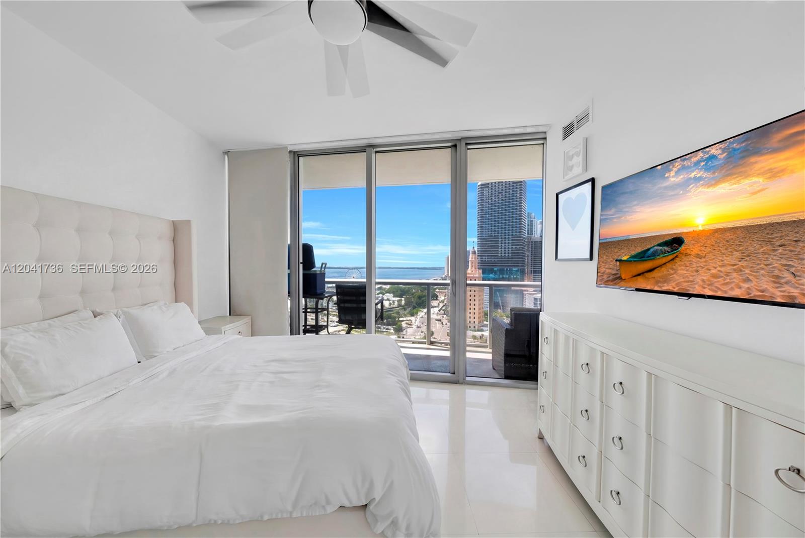888 Biscayne Boulevard 2101 Property Photo 18
