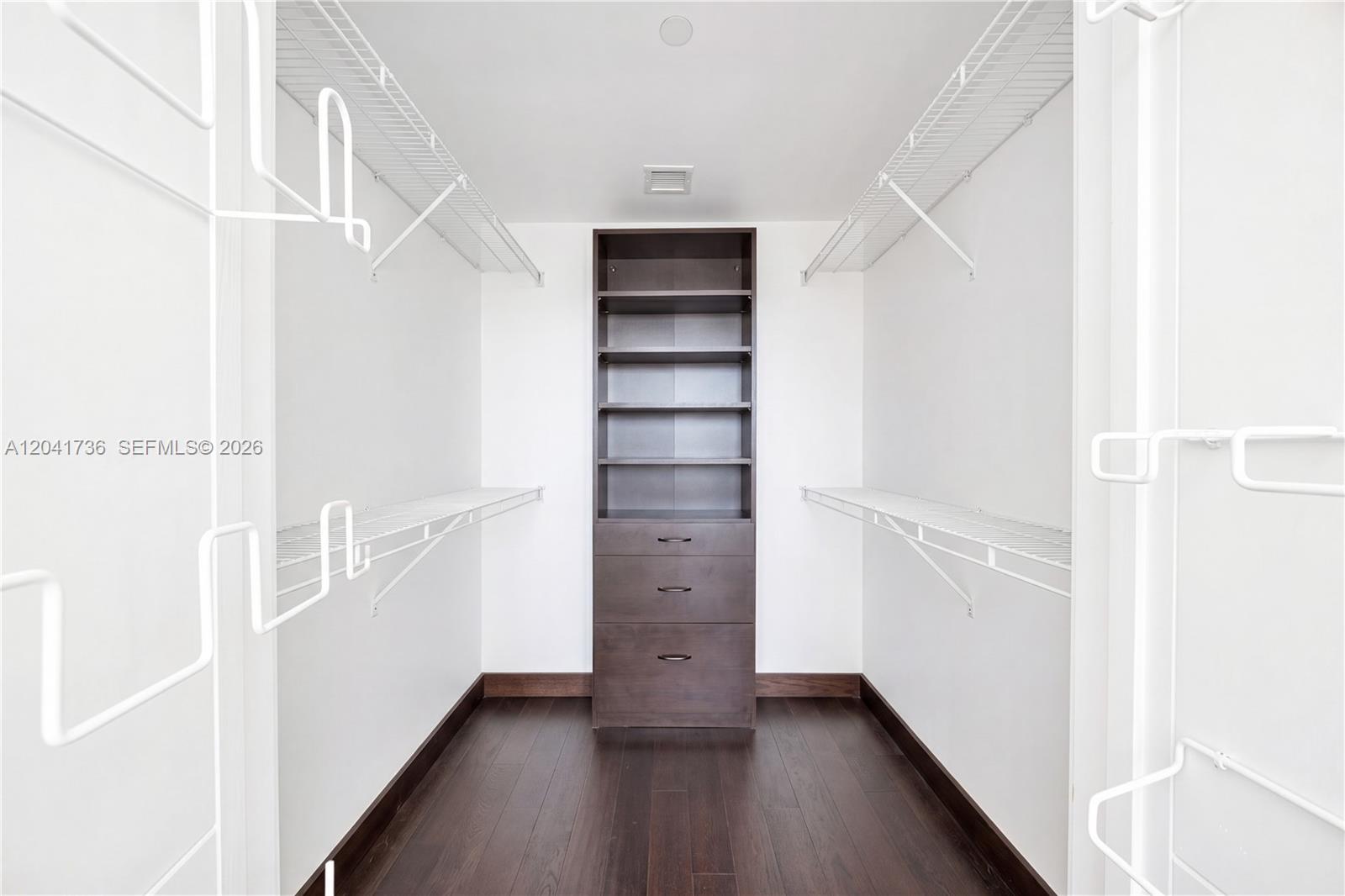 888 Biscayne Boulevard 2101 Property Photo 19